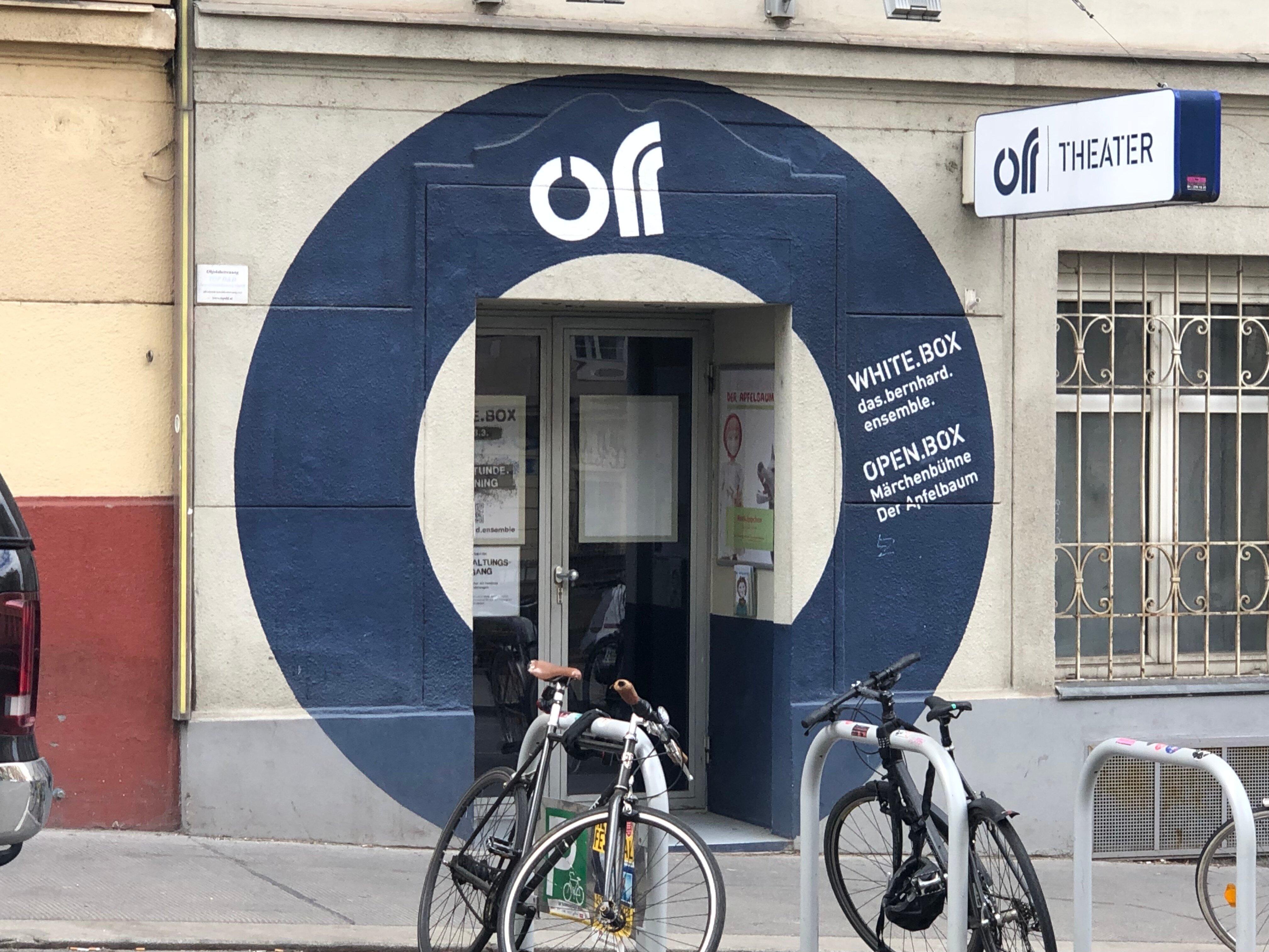 Marchenbuhne Der Apfelbaum