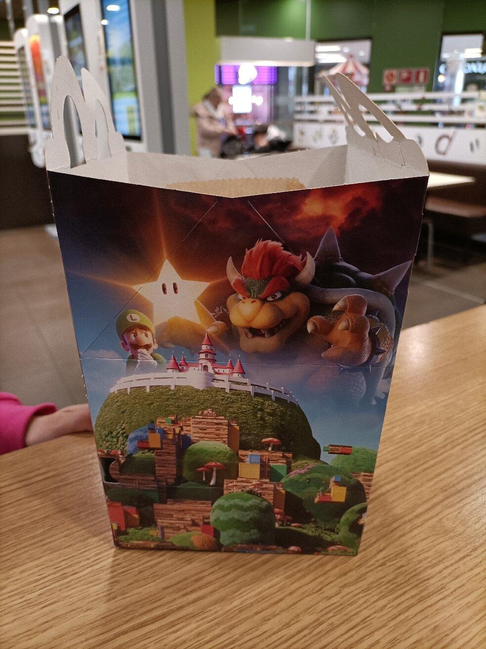 Photo by AlbertSalichs