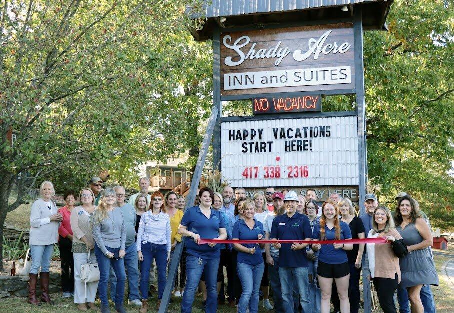 Shady Acre Inn & Suites