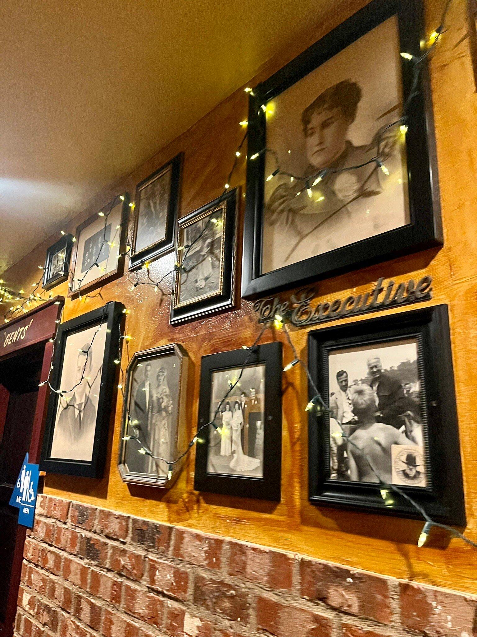 Heroes Restaurant & Brewhouse-Ontario