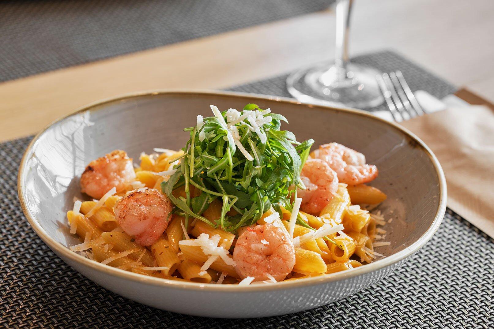 Kitchen & Bar at Courtyard