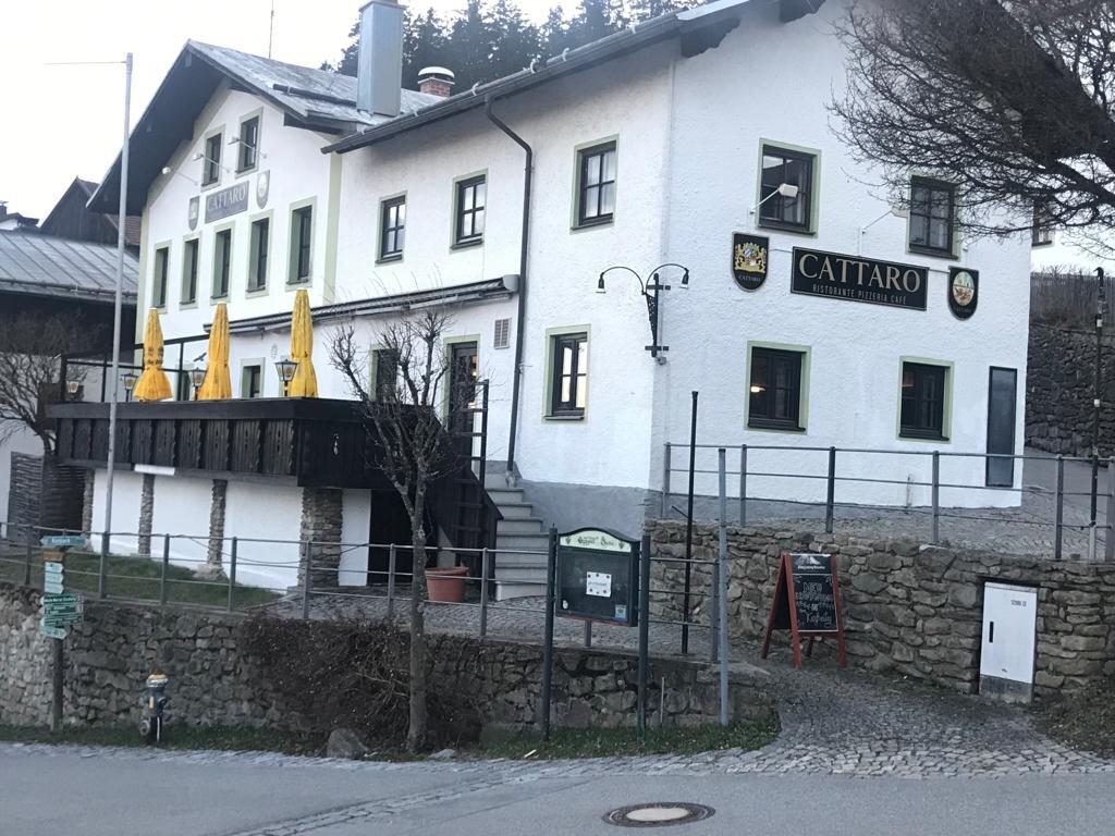 CATTARO Ristorante | Pizzeria | Café