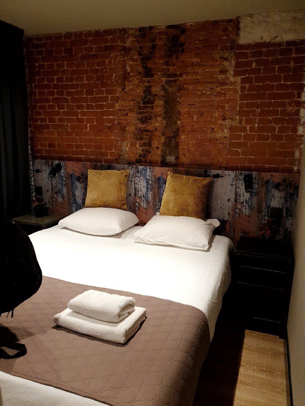 Photo by Stéphanie E