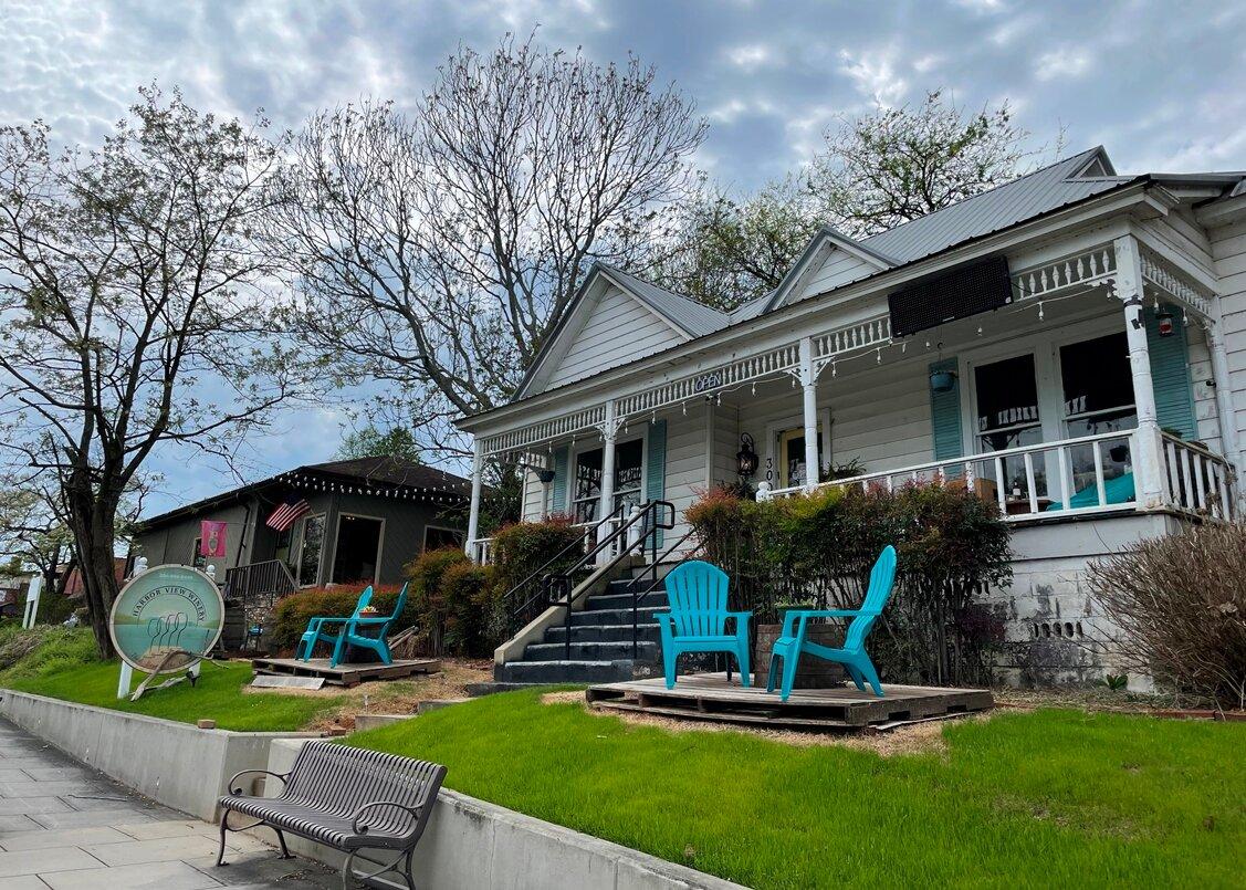 Photo by AshBernadette88