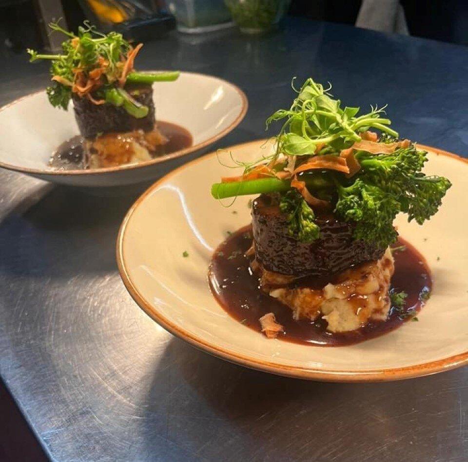 Chequers Pub and Kitchen