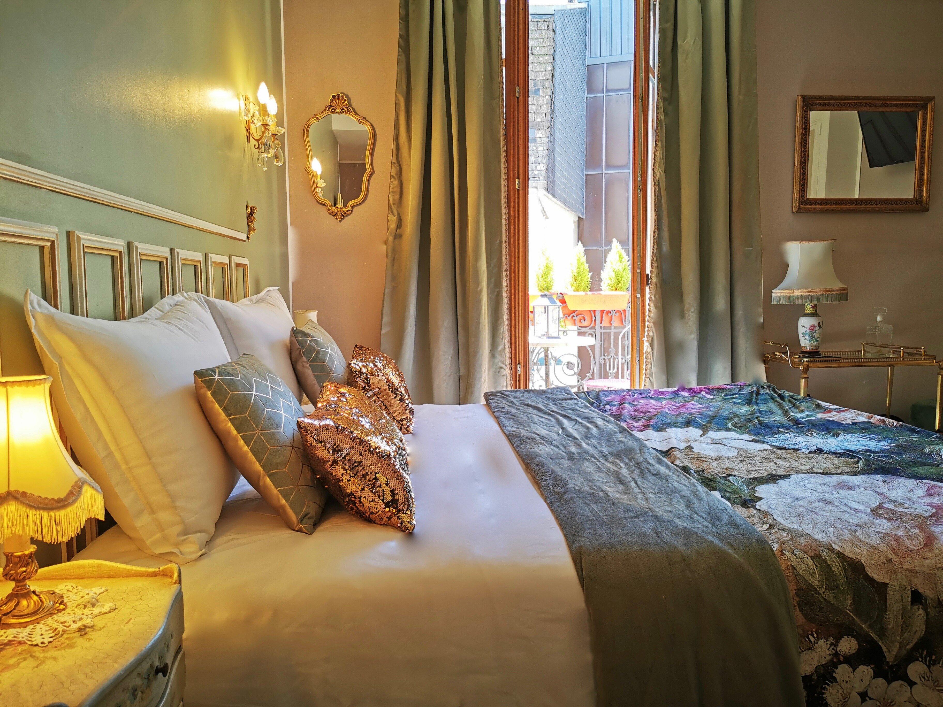 Belle Reine - 3 Appartements en Coeur de Centre - Ville