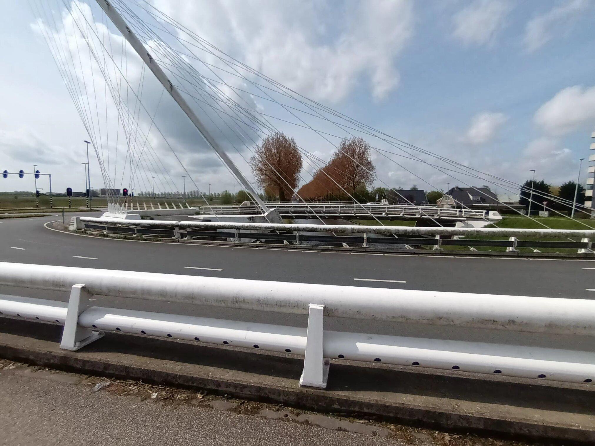 Hangbrug "Luit" (Calatrava, 2003)