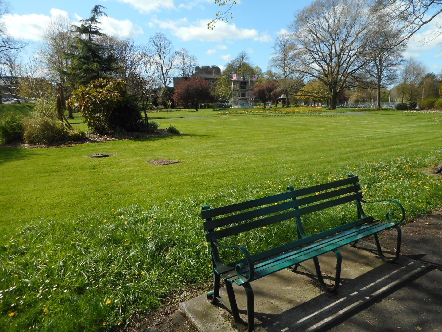 Queen Victoria Statue