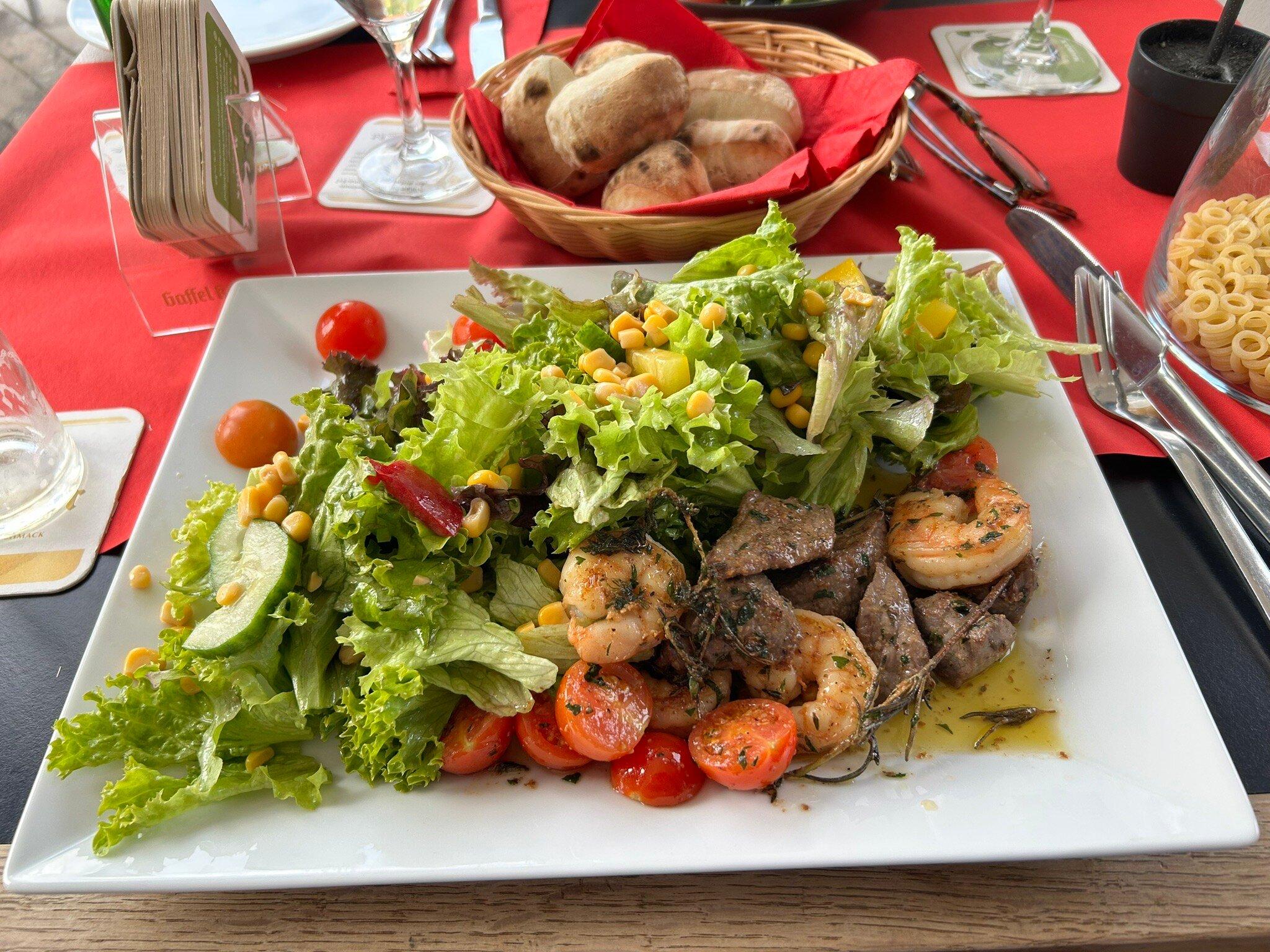 Inselheimat, TC Rot-Weiss