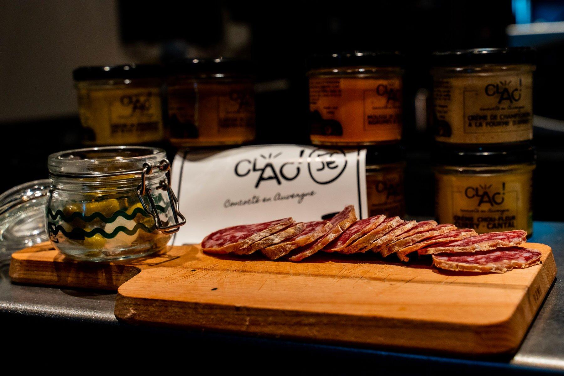 Comédie Des Volcans