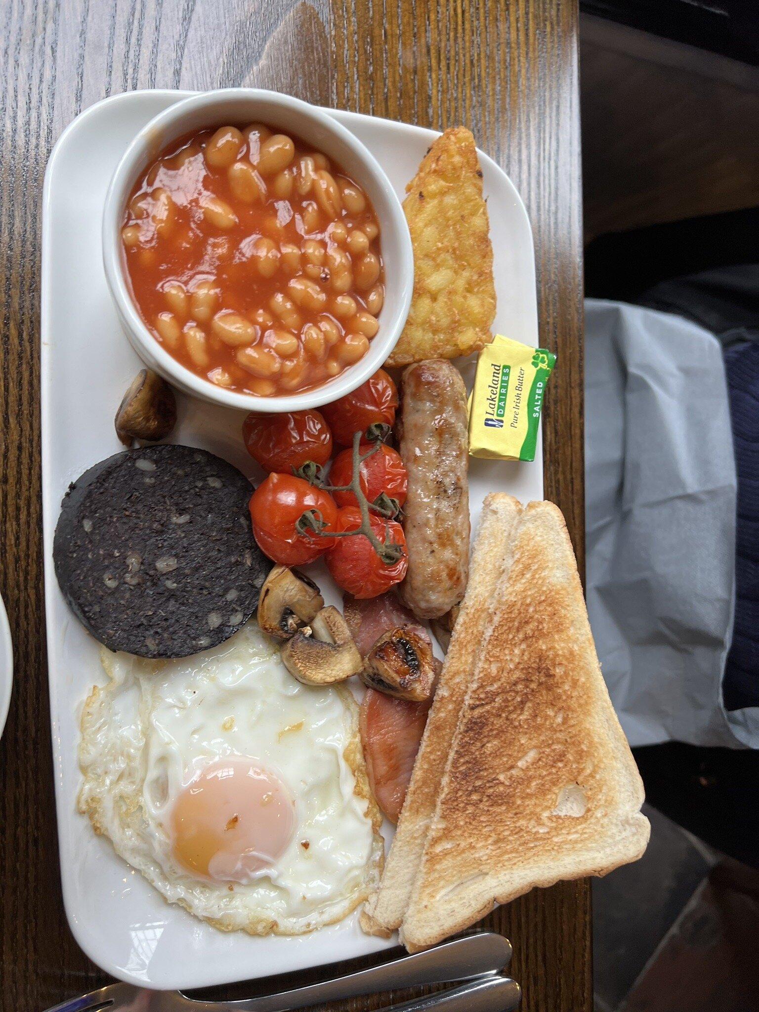 Casablanca Bar & Lounge