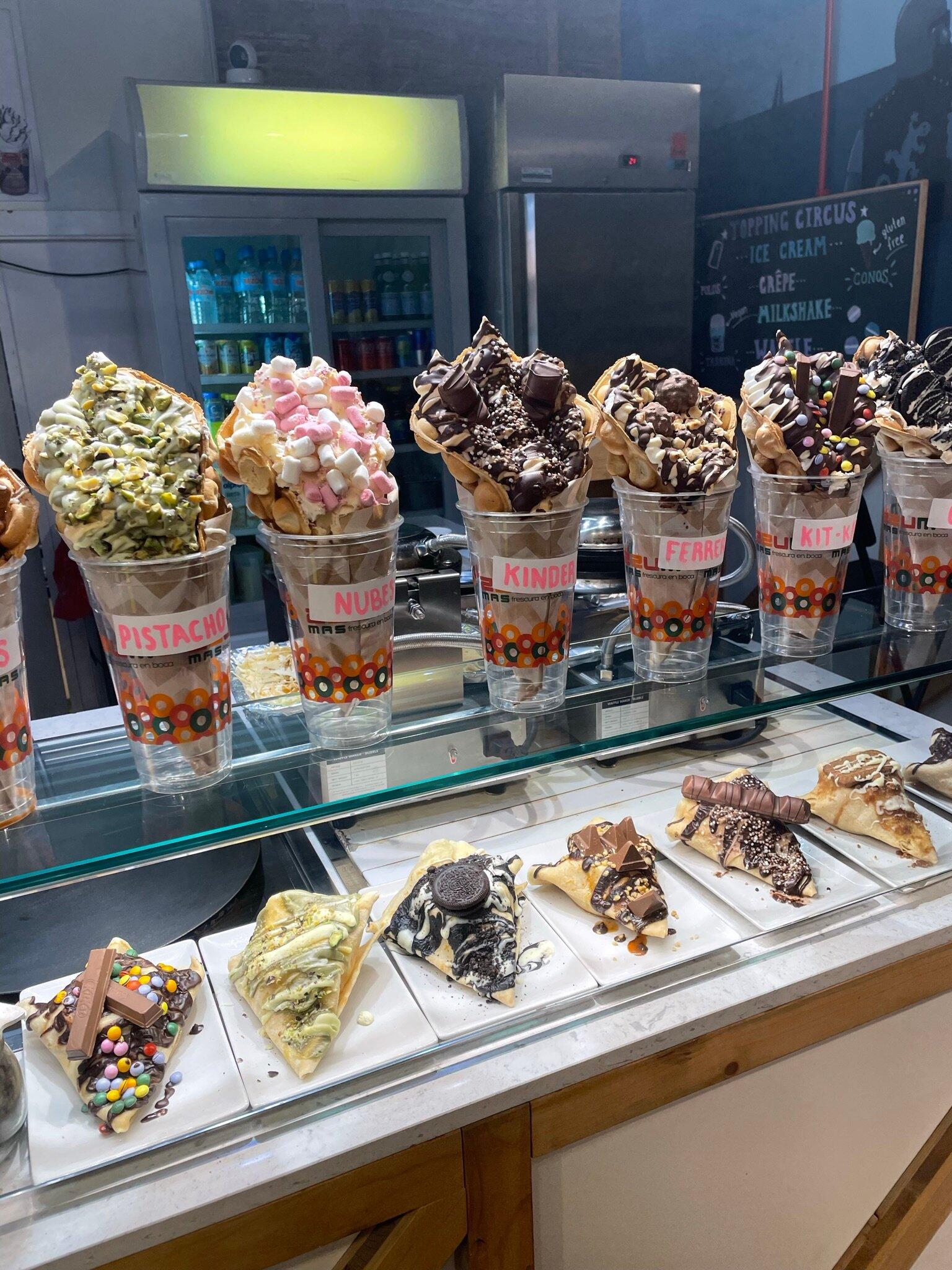 Photo by Amandaosara