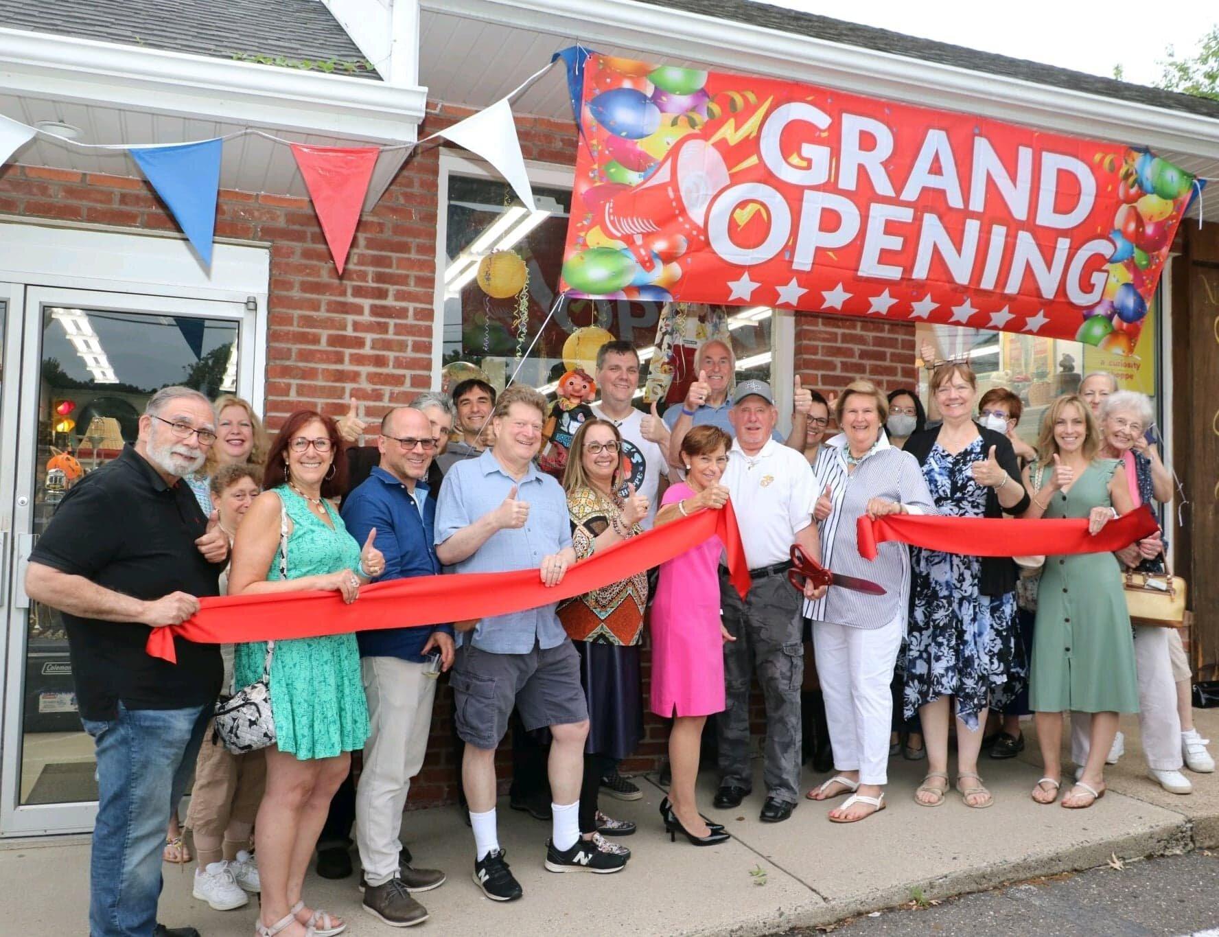 Stuff with Iggie - A Curiosity Shoppe