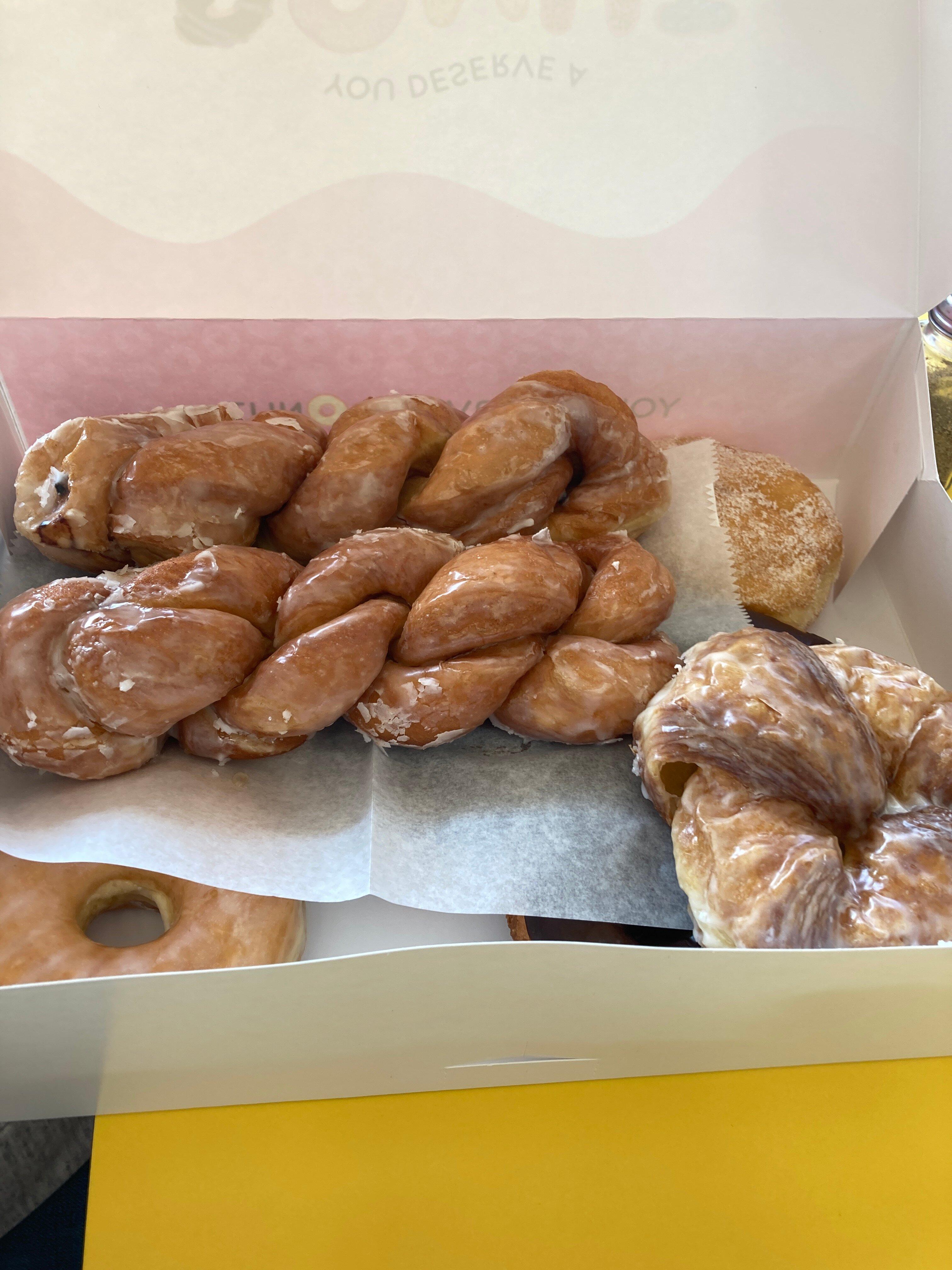 Kelly's Donuts