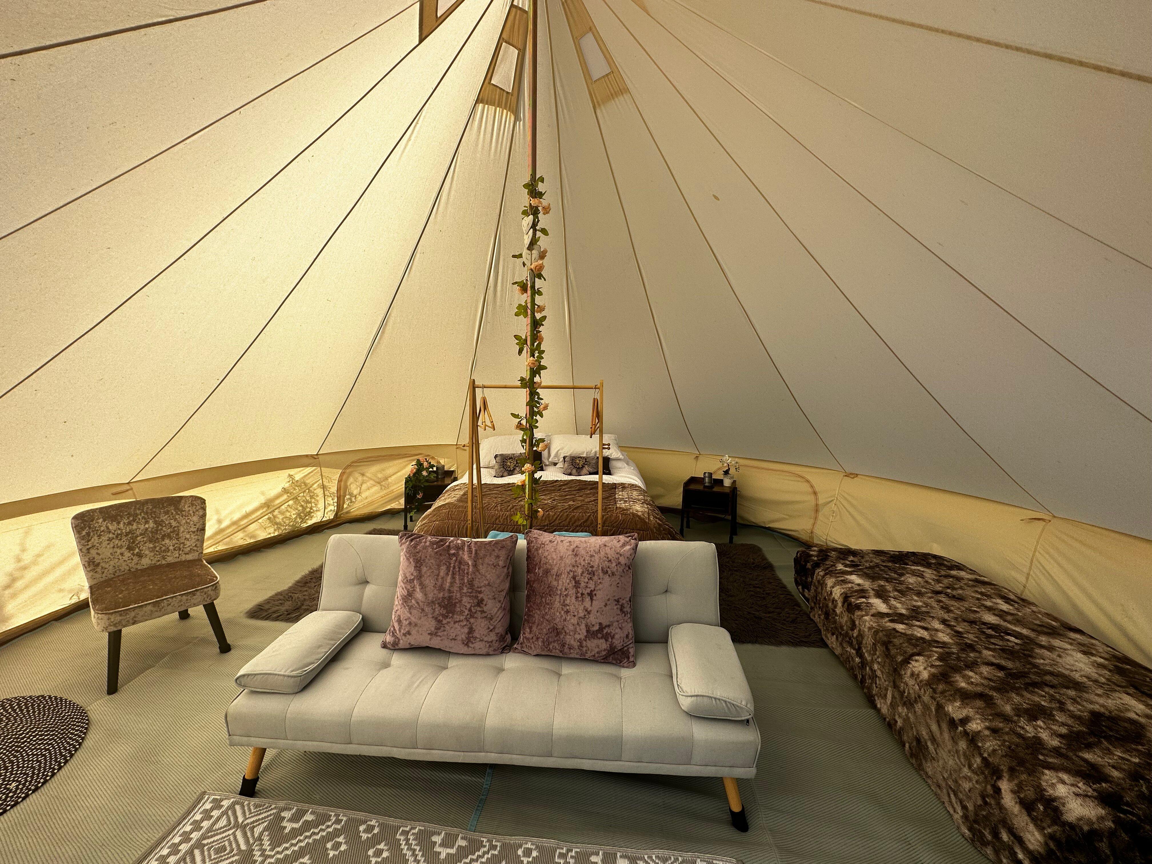 Quex Livery Glamping Holidays