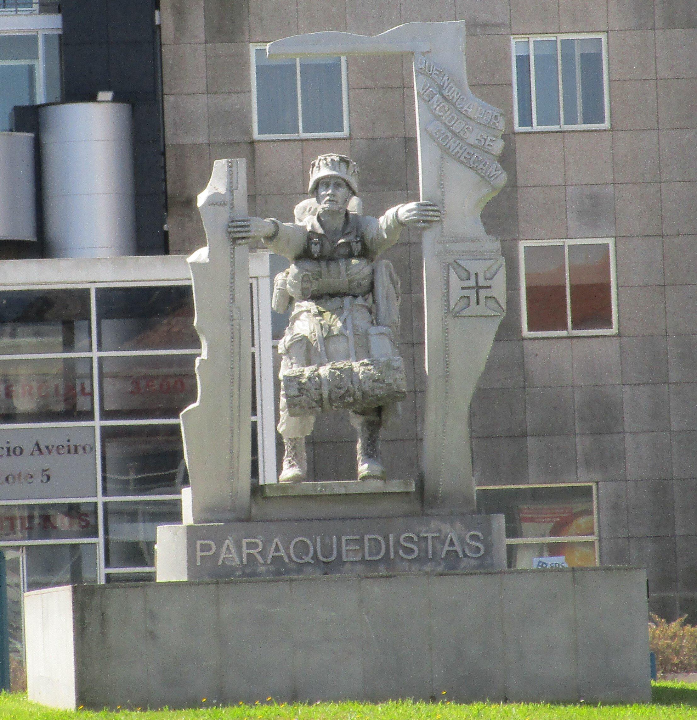 Monumento ao Paraquedista