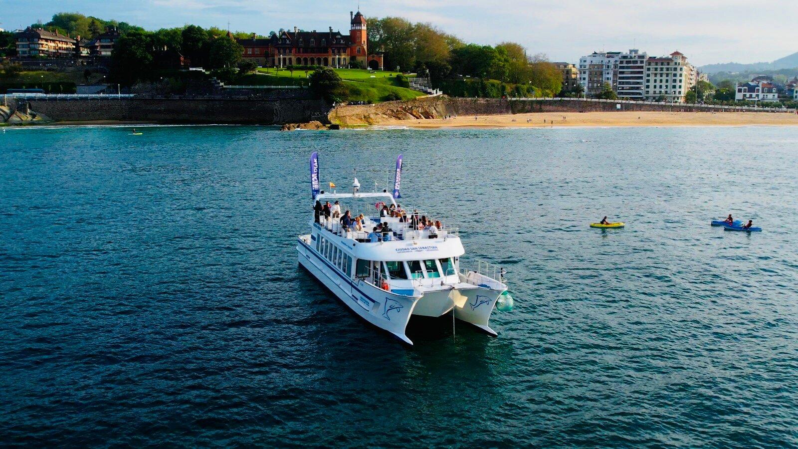 Catamarán Ciudad San Sebastian Katamarana