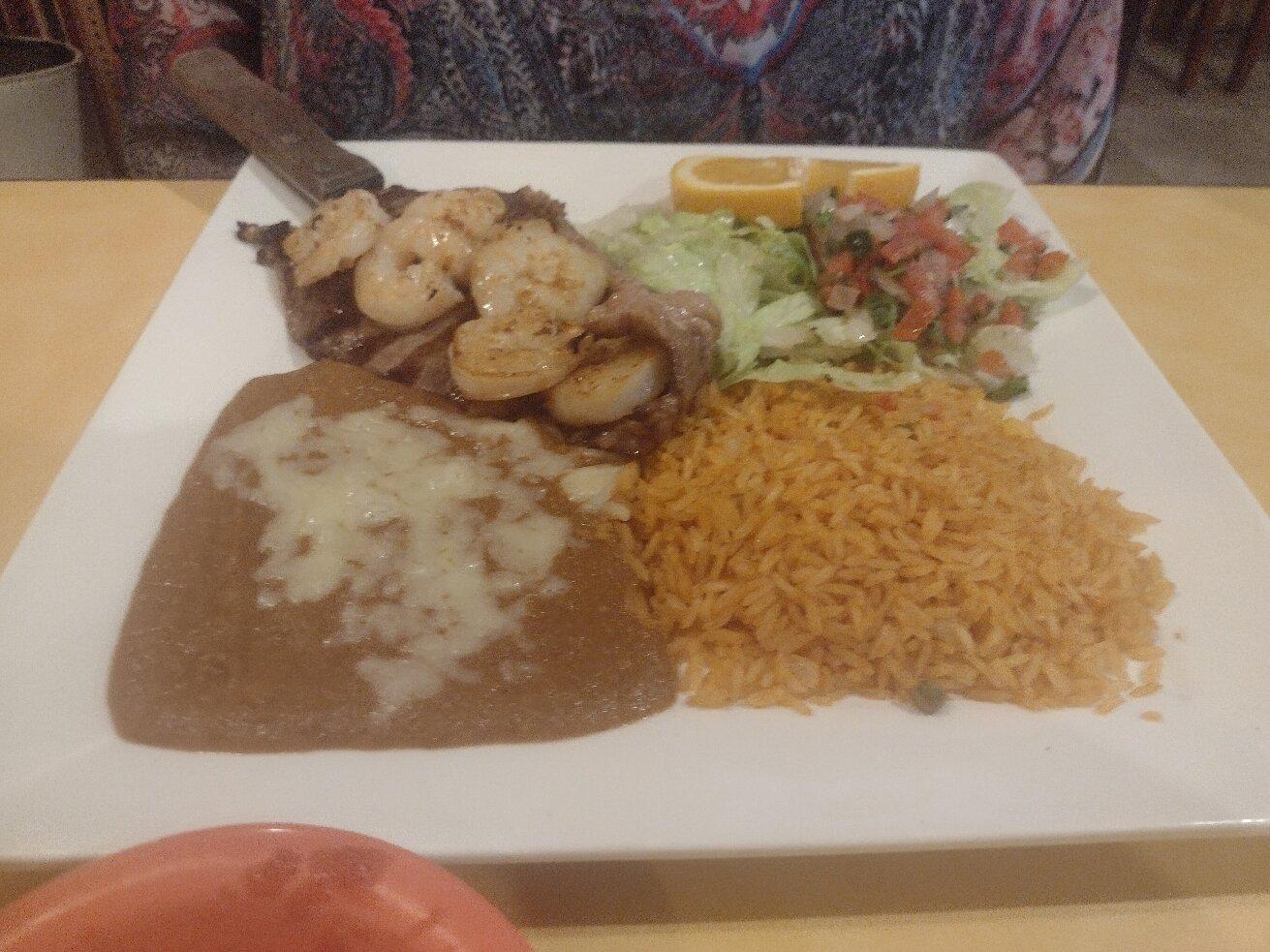 Monte Alban Bar and Grill