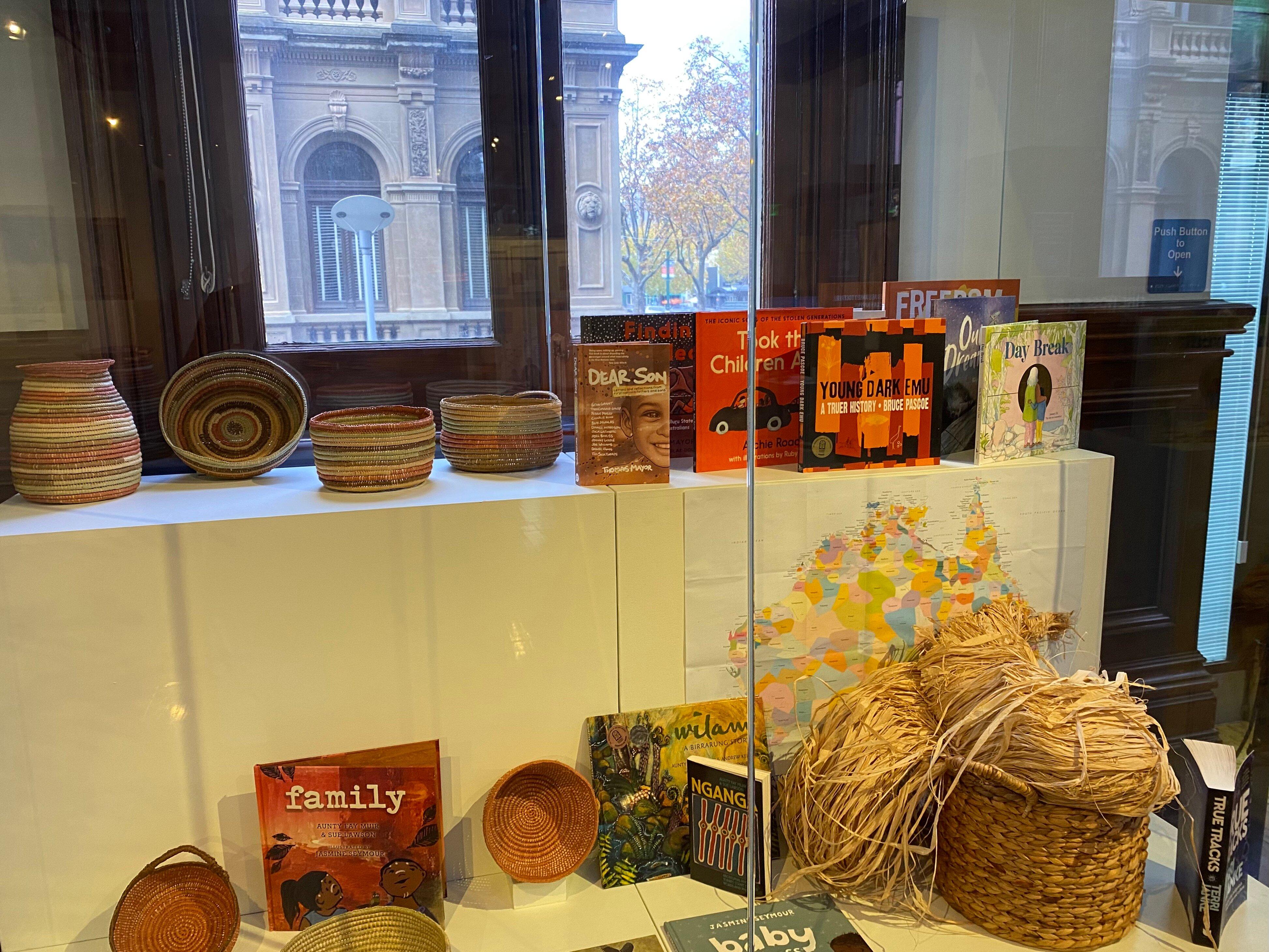 Djaa Djuwima Gallery