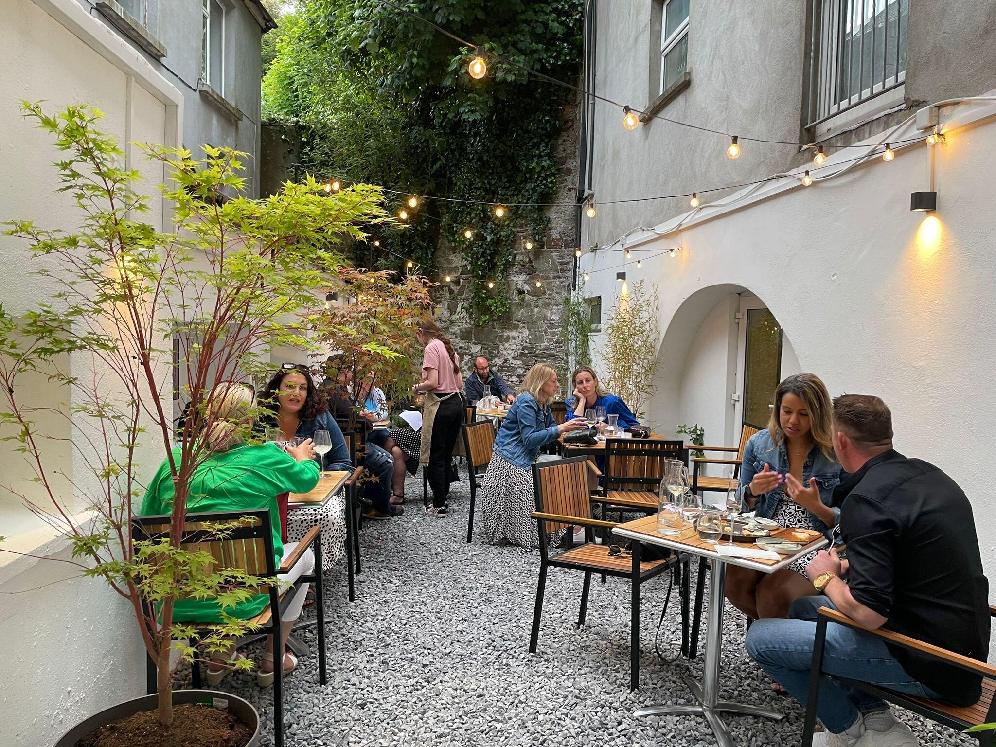 The Arch- Cafe & Wine Bar