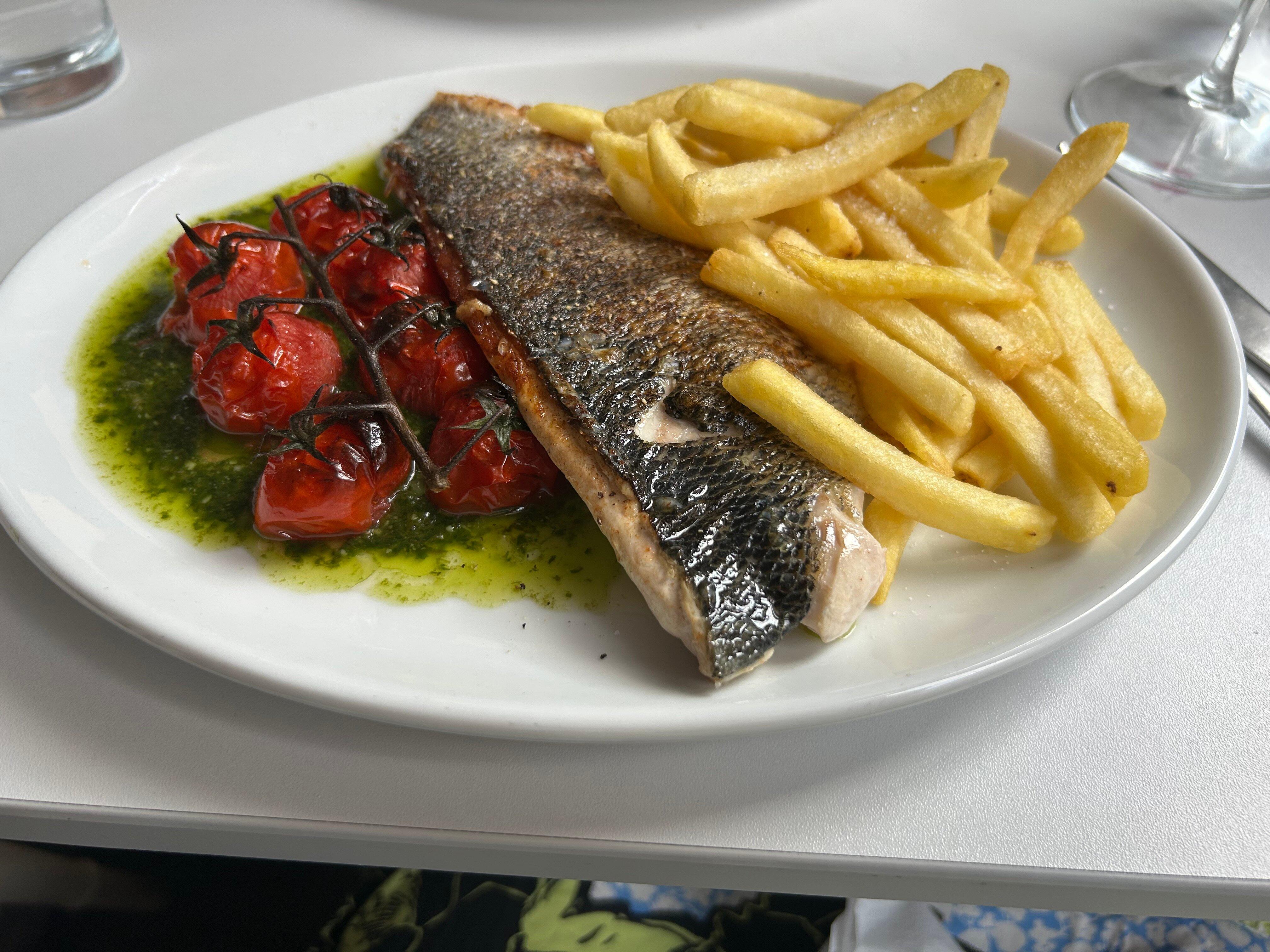 Geshmak - Cafe Bar & Bistro