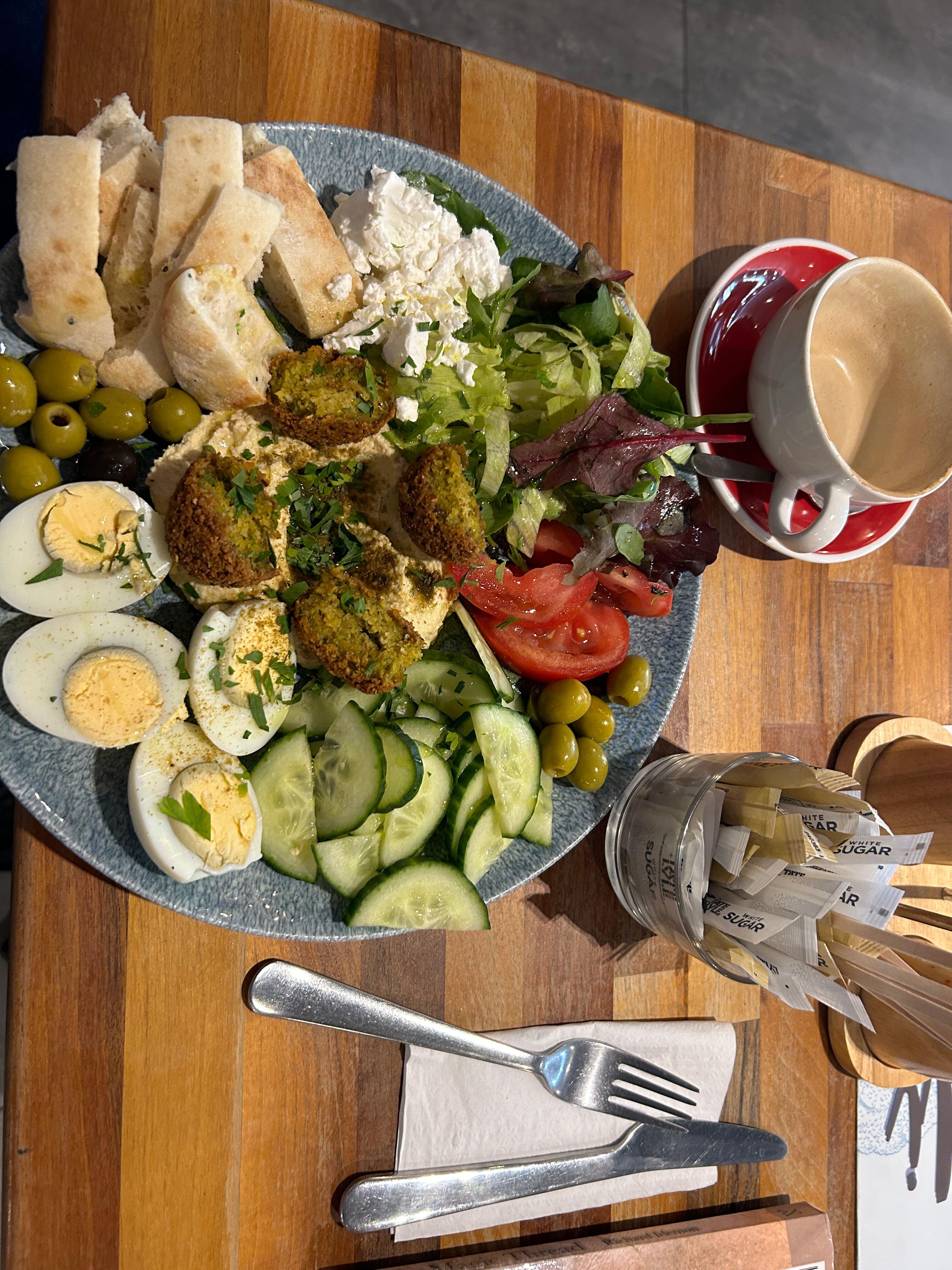 Medi Eatery And Macchiato Bar