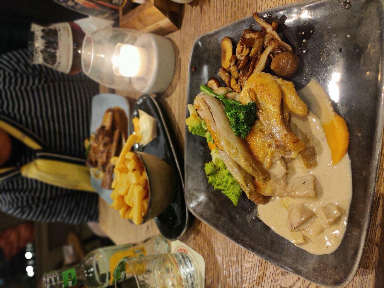 Eet en Drinkerij De Stadskamer