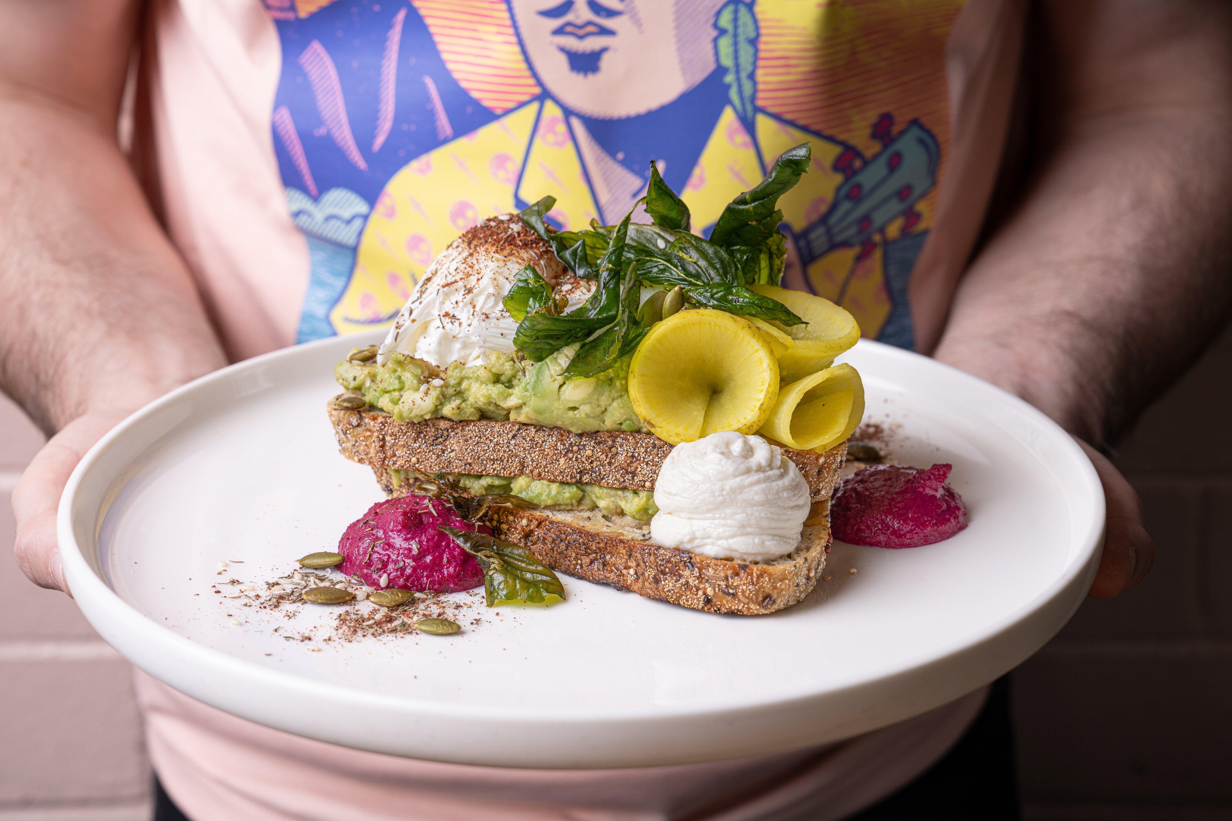 To Be Or Not To Be Cafe