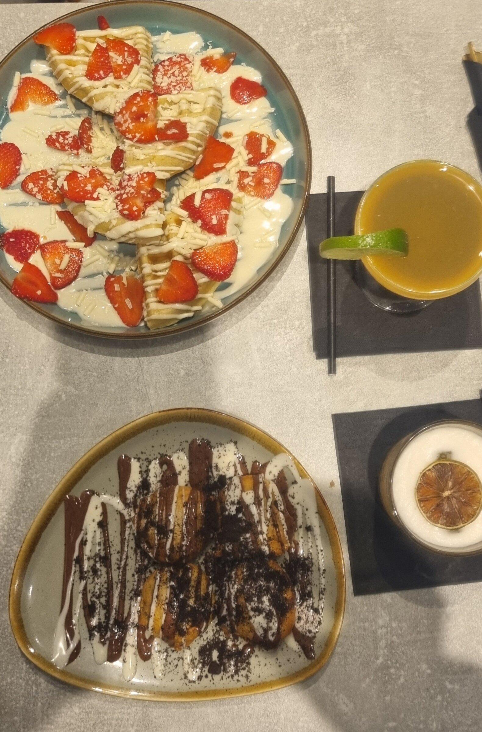 Photo by DatesnTastes