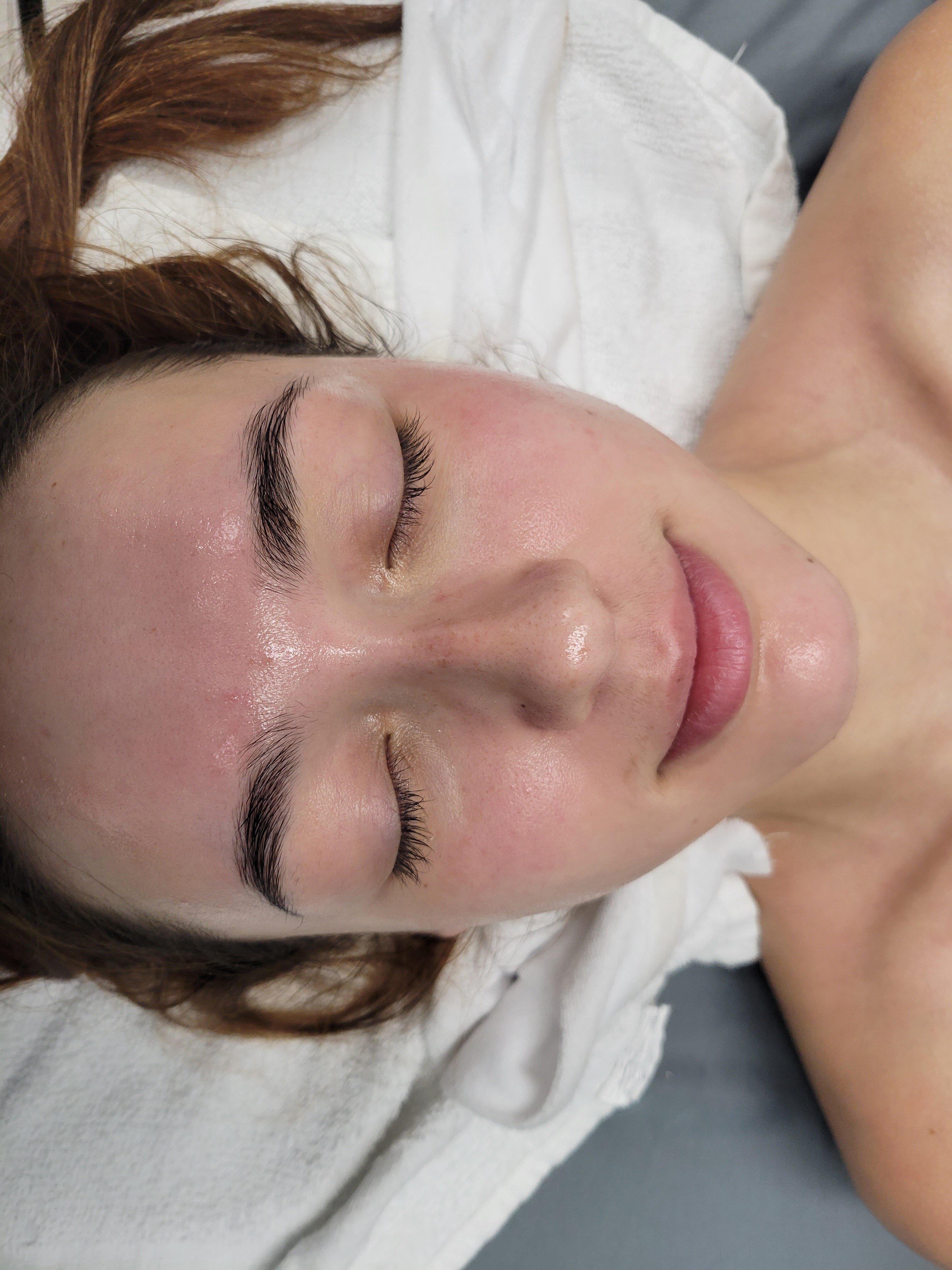 Leia' Love Hair & Nail Salon