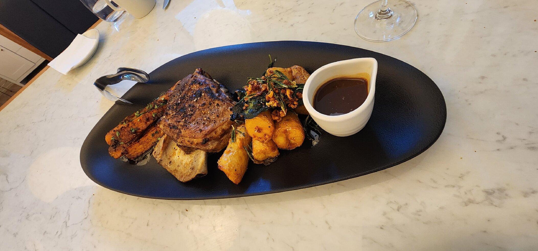 Coast Beach Bar & Kitchen