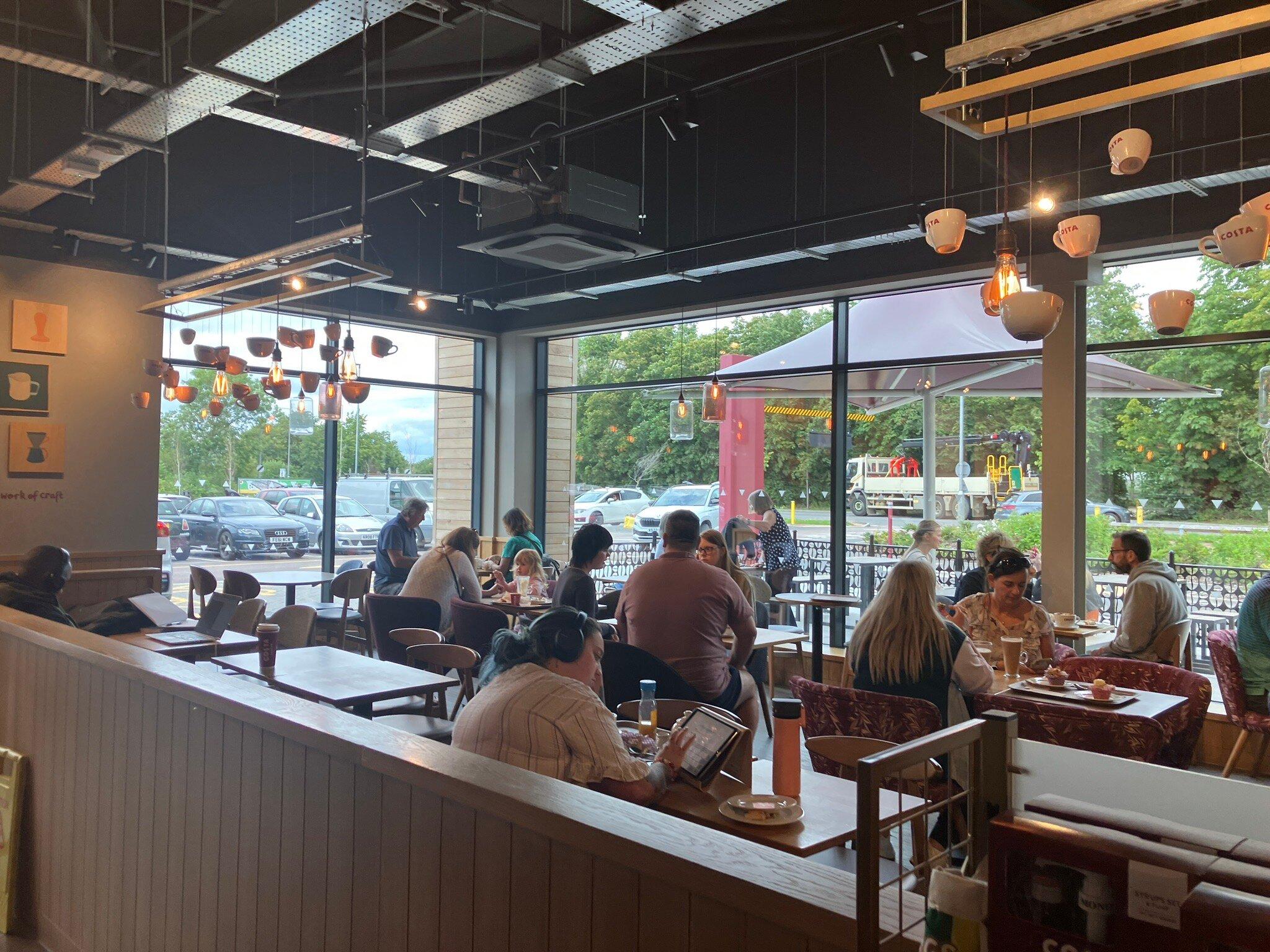 Costa Coffee Linford Wood