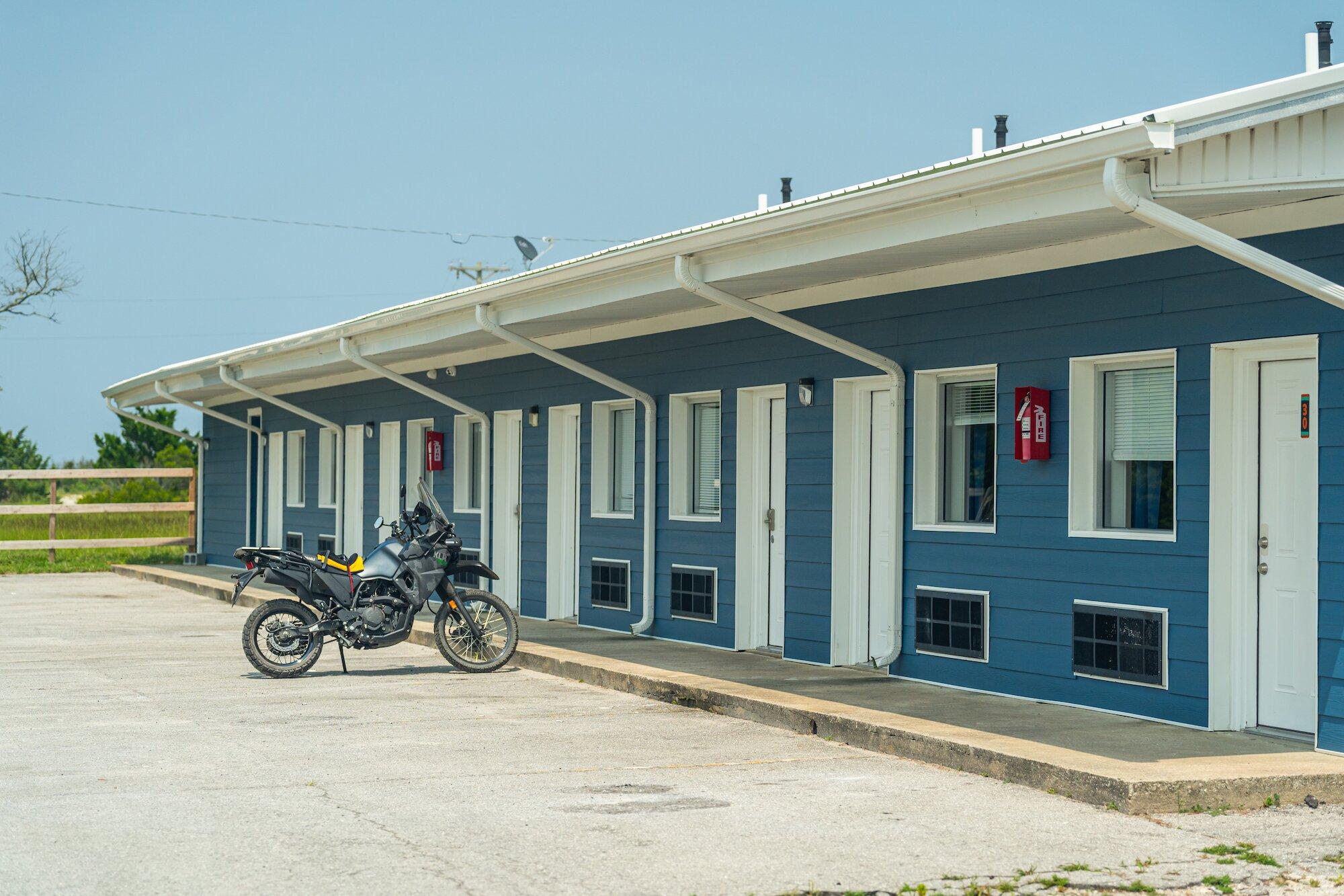 Cedar Island Resort & Motel