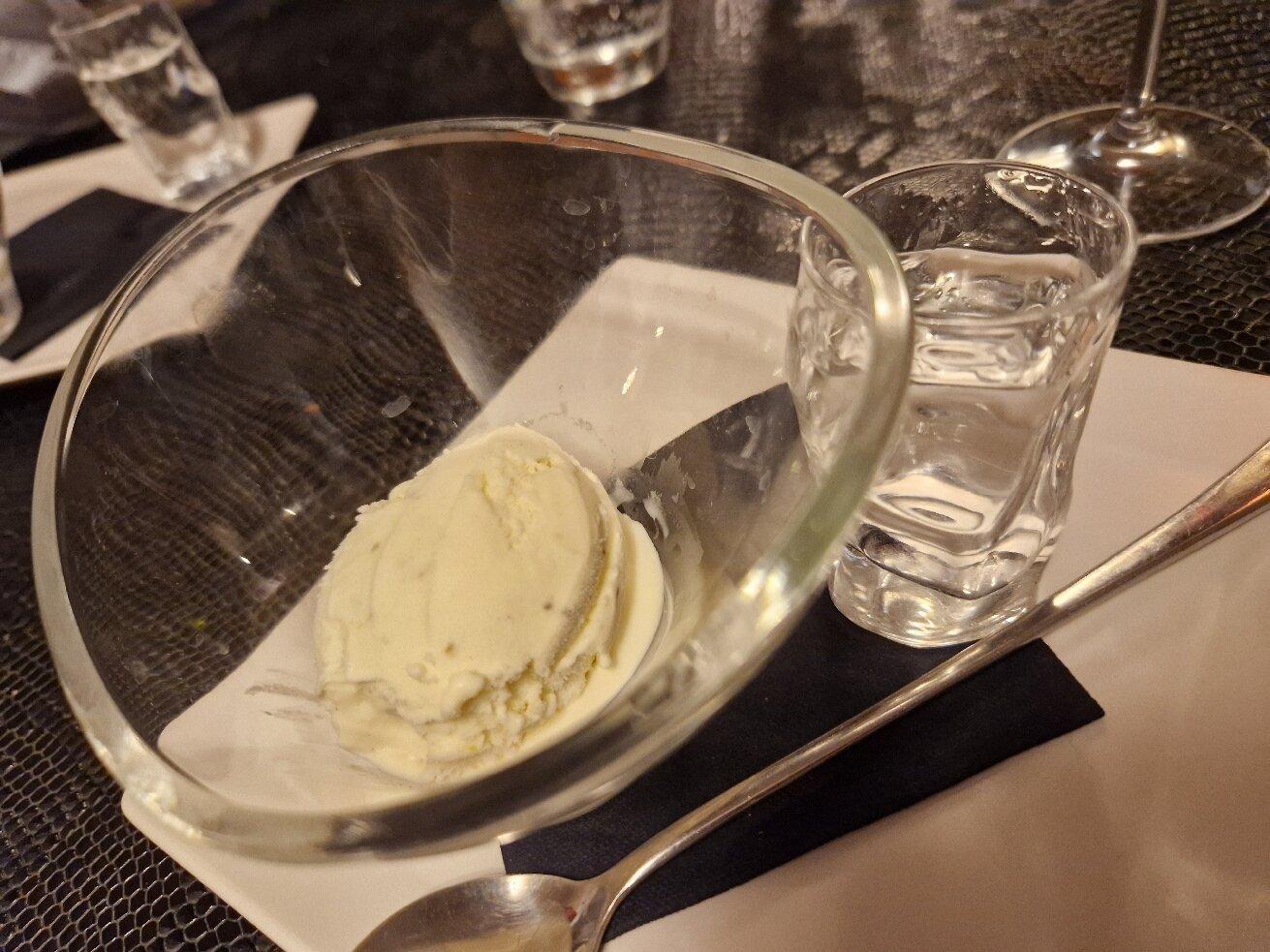 a.k.a la maison du cordon