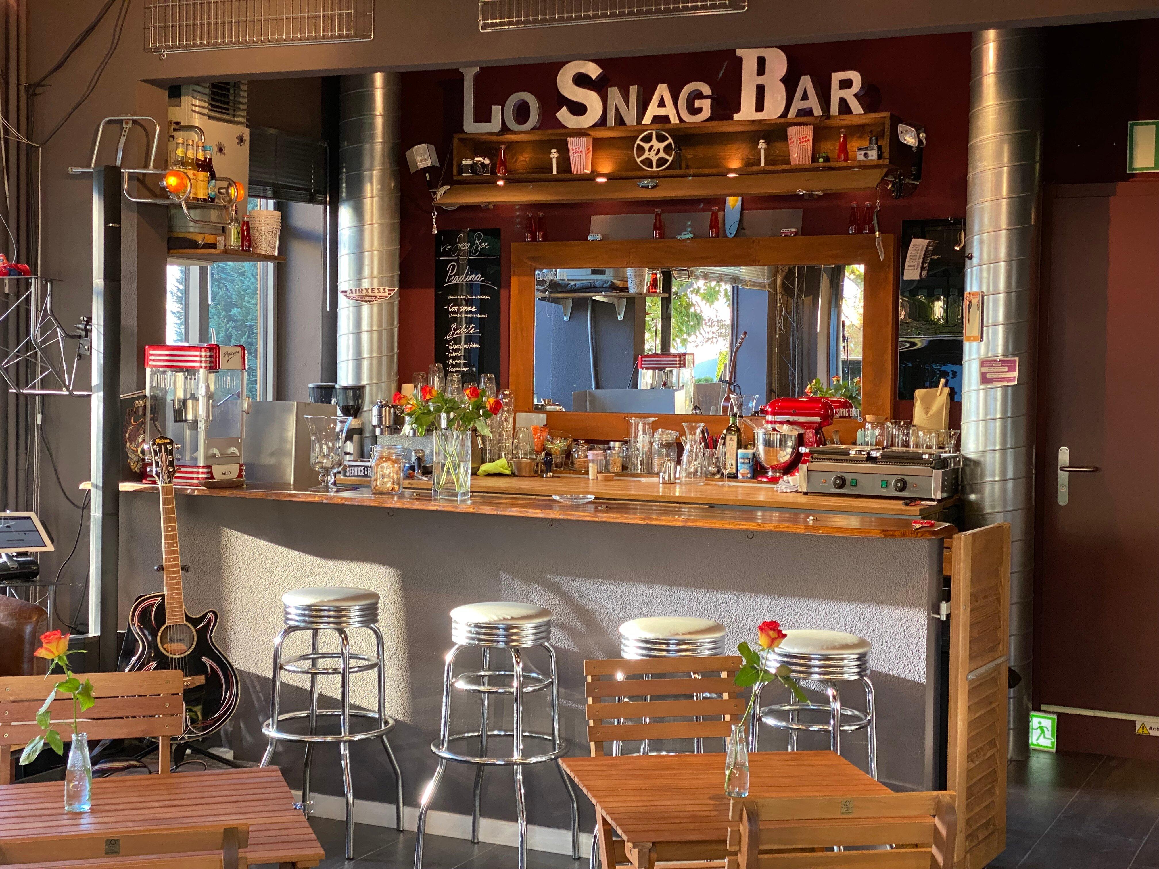 Lo Snag Bar