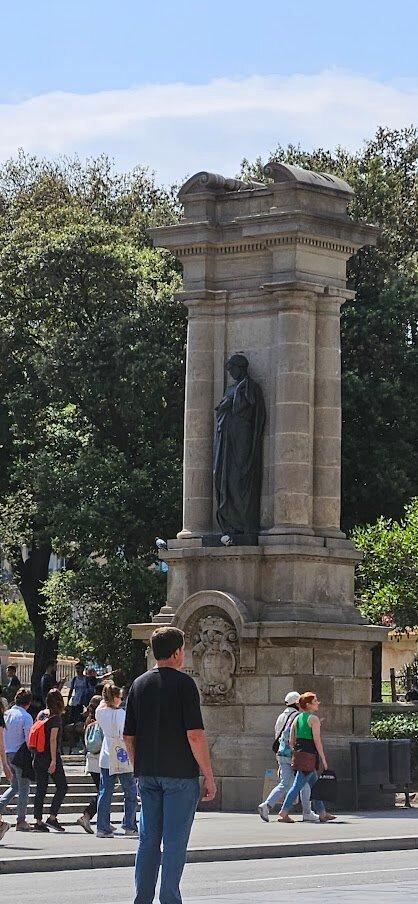 Dona De Joan Borrell