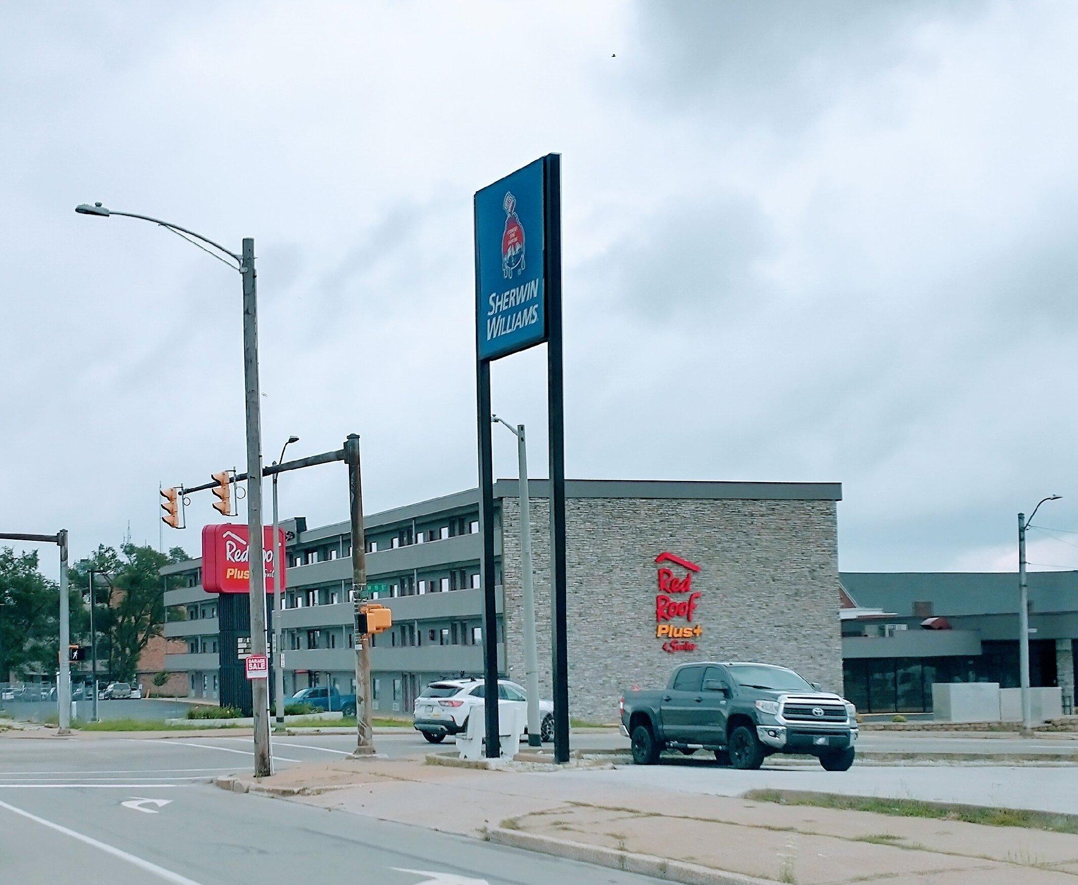 Red Roof PLUS+ & Suites Erie