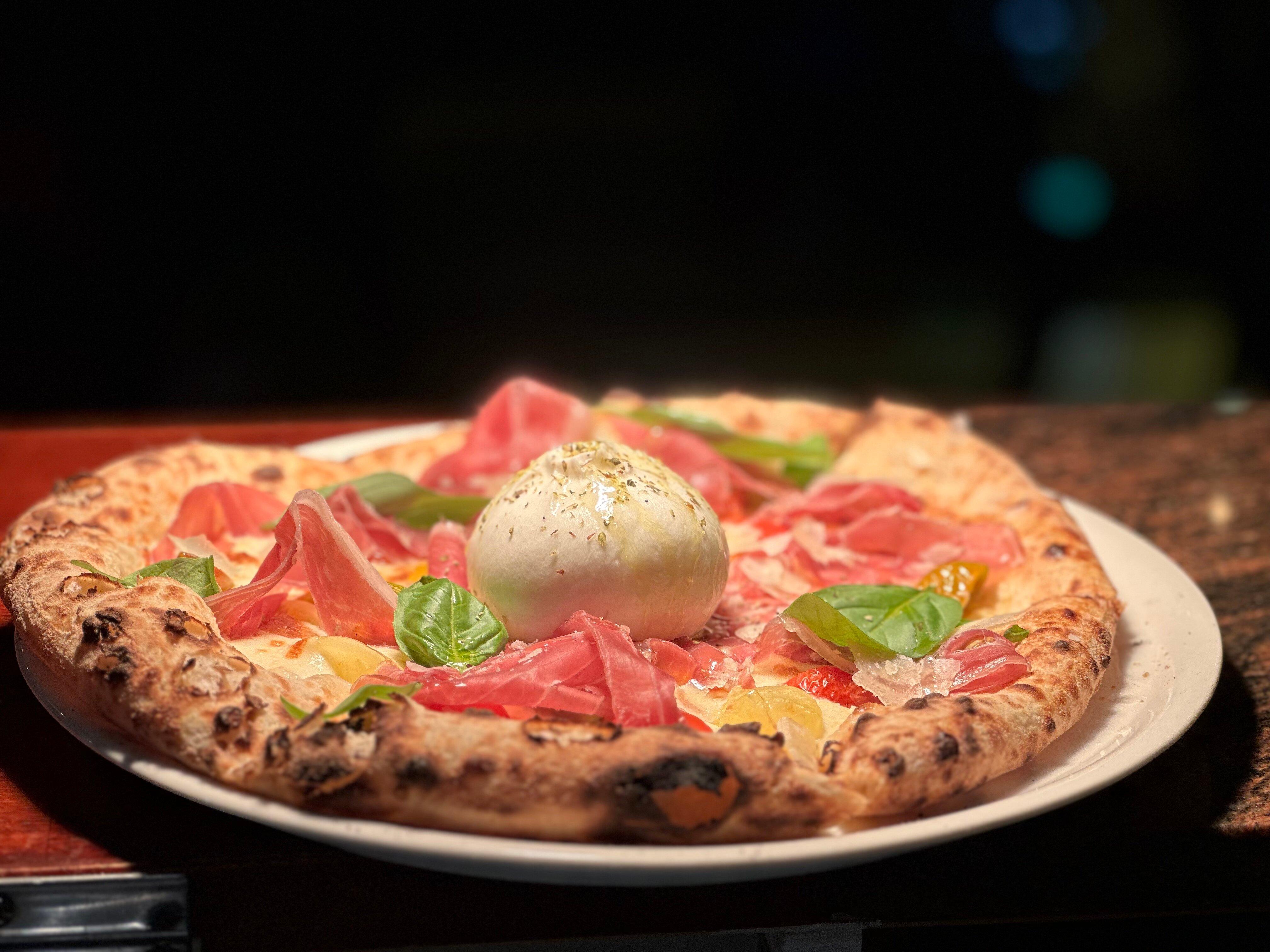 La Bella Italia | Pizza Restaurant