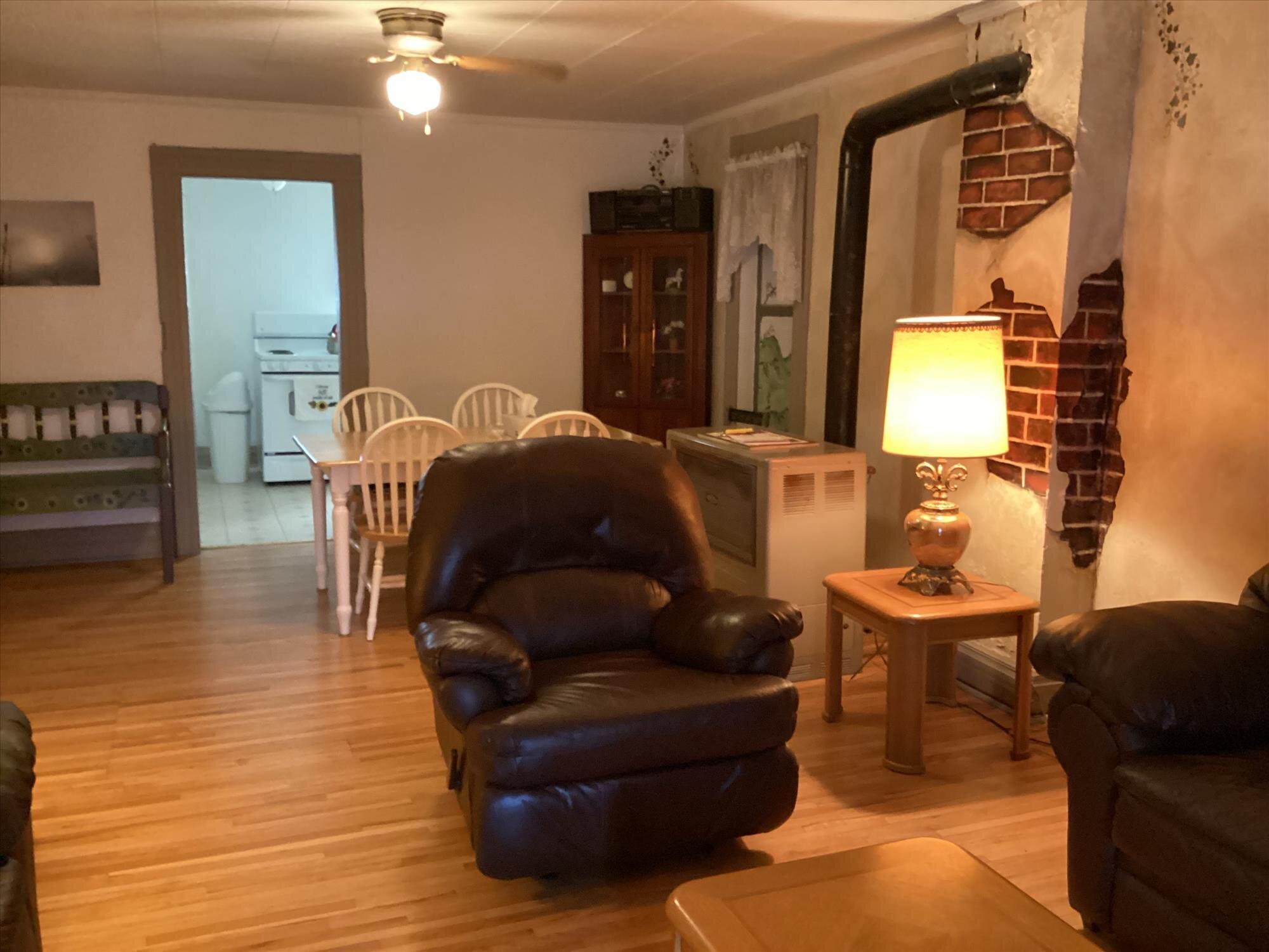 Let Us Out Escape Rooms