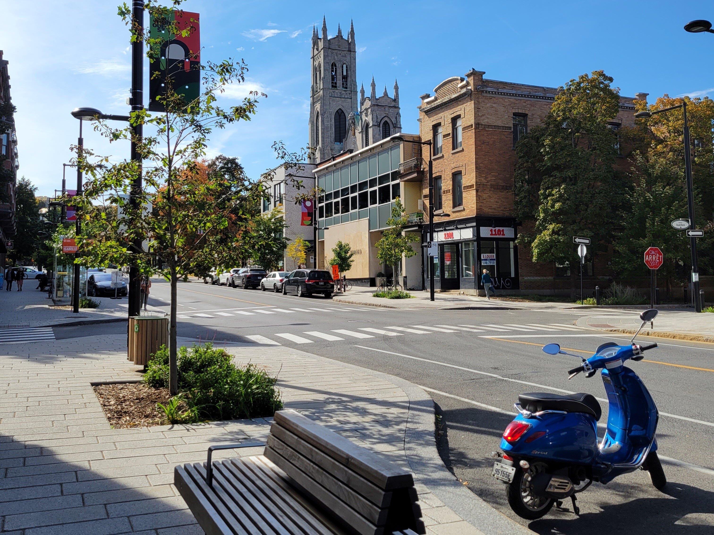 Avenue Laurier West