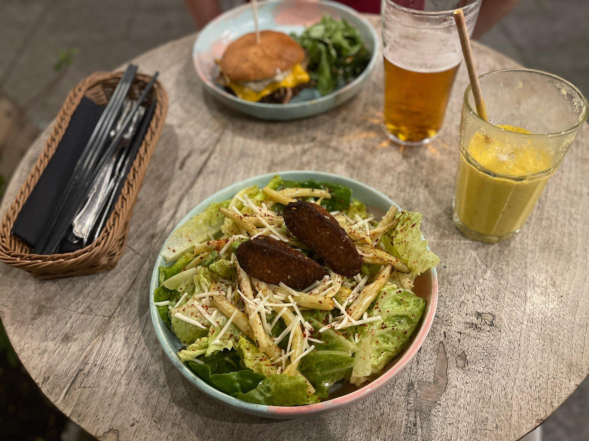 Bracka Art Vegan Bar