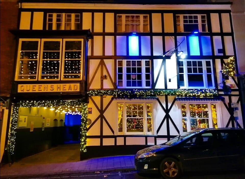The Queens Head Hotel
