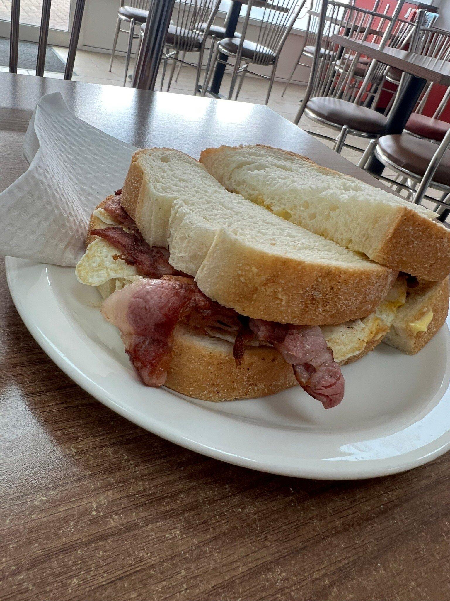 Jacksons Cafe & Burger Bar