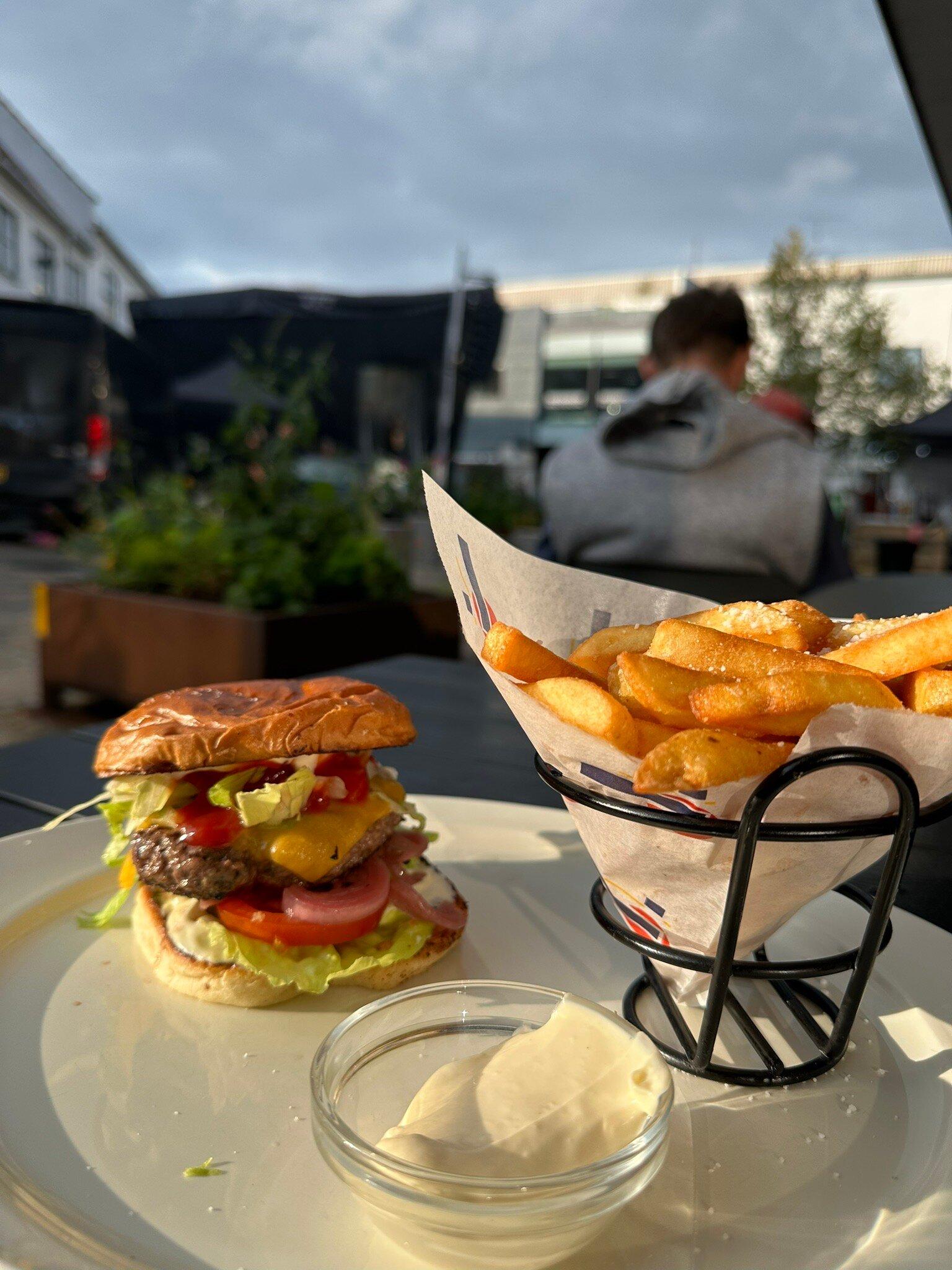 Photo by Marianna Vang S