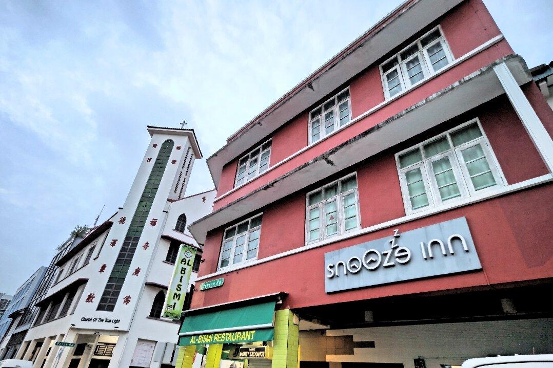 Snooze Inn Dickson Road