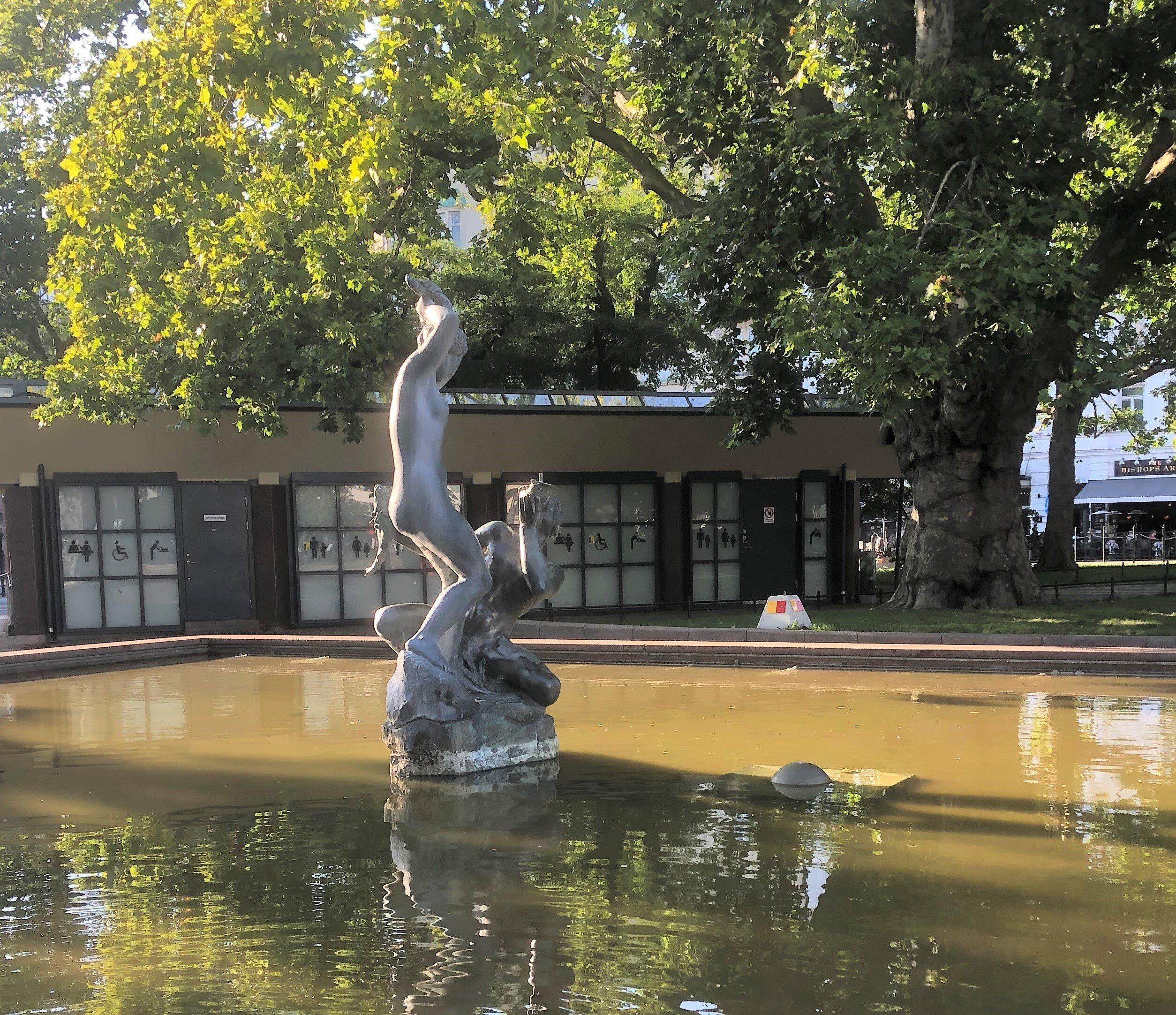 Fountain at Gustav square