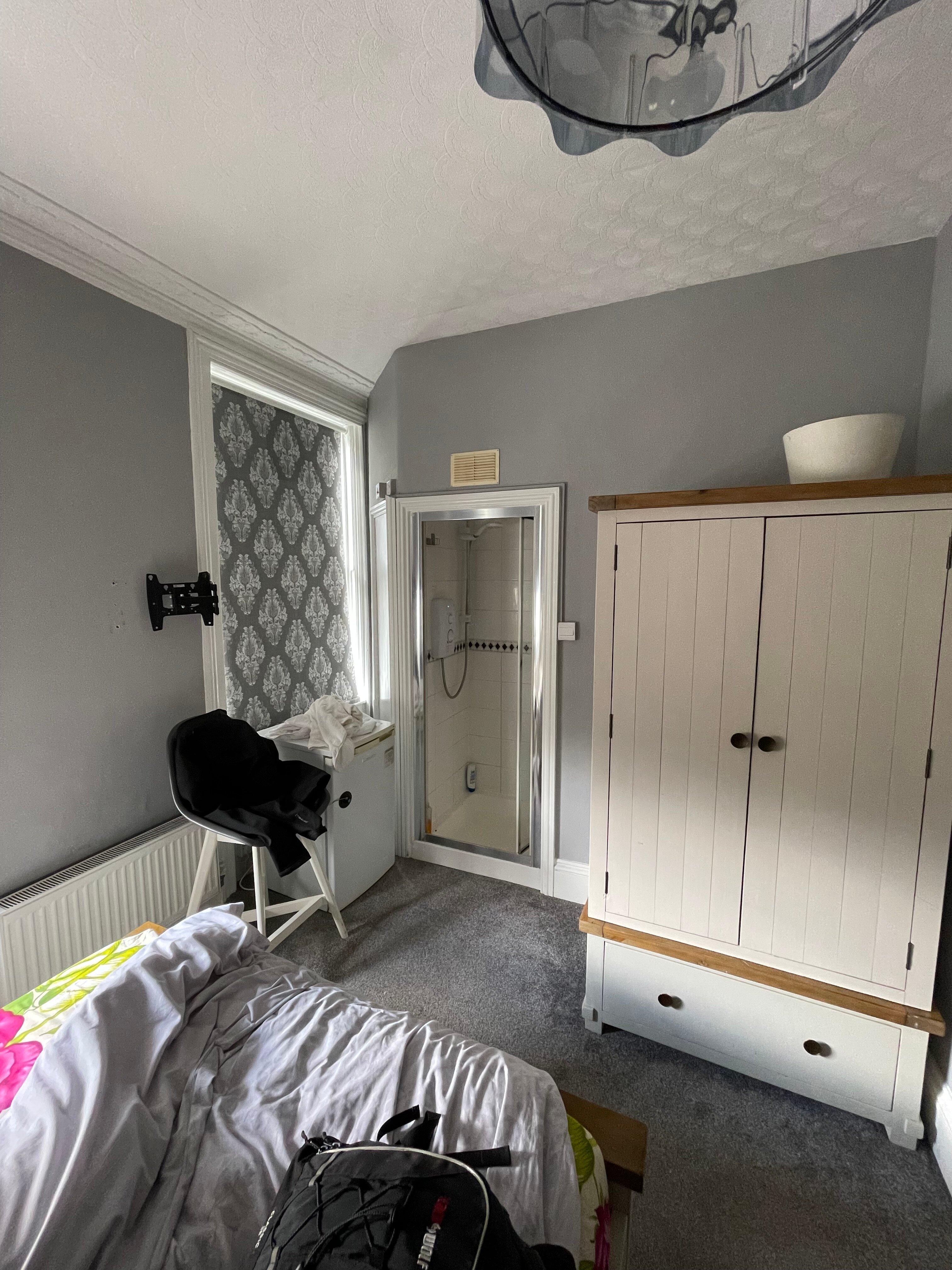 Number 27 Guesthouse