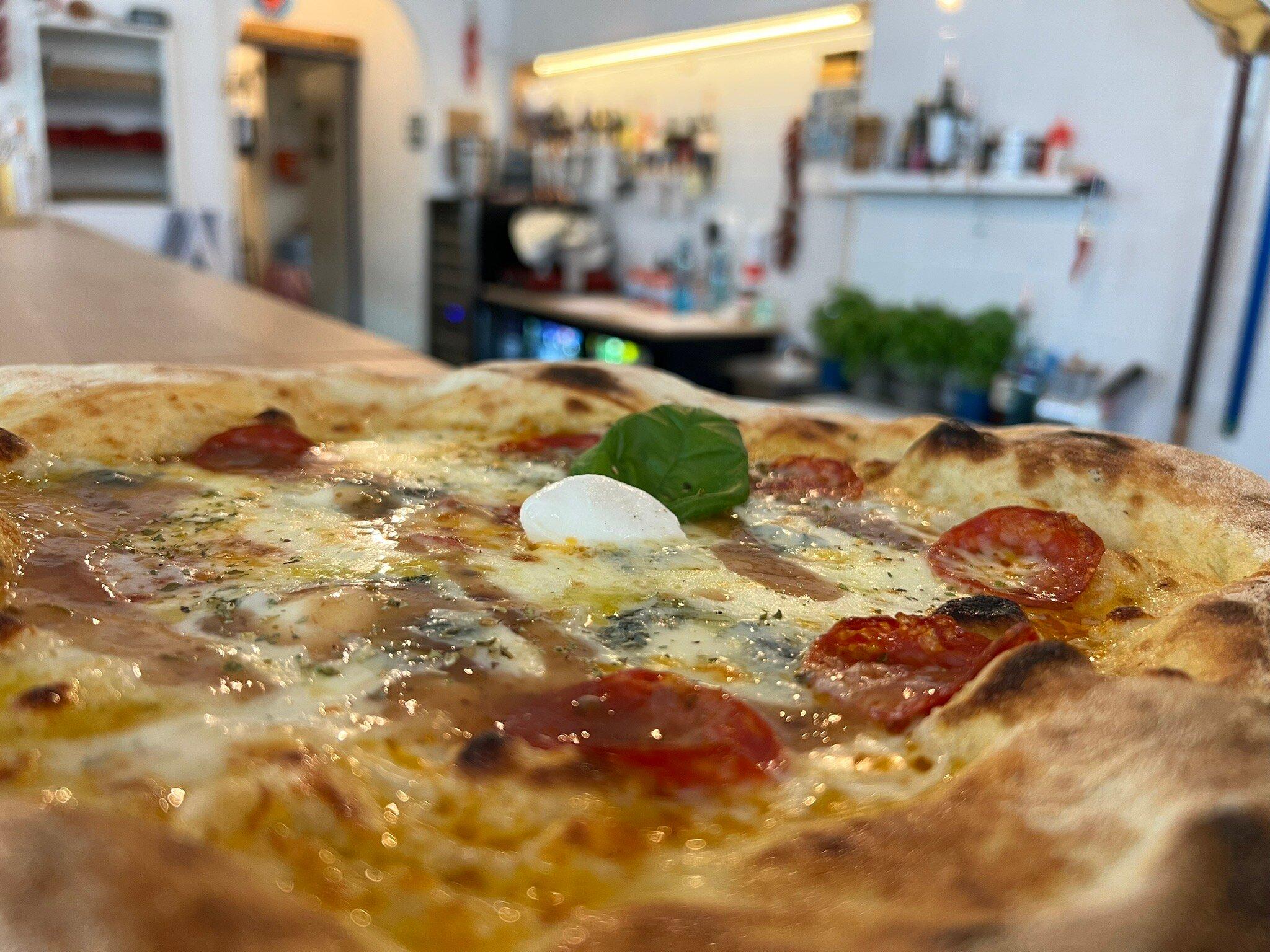 Strombolicchio La Pizza