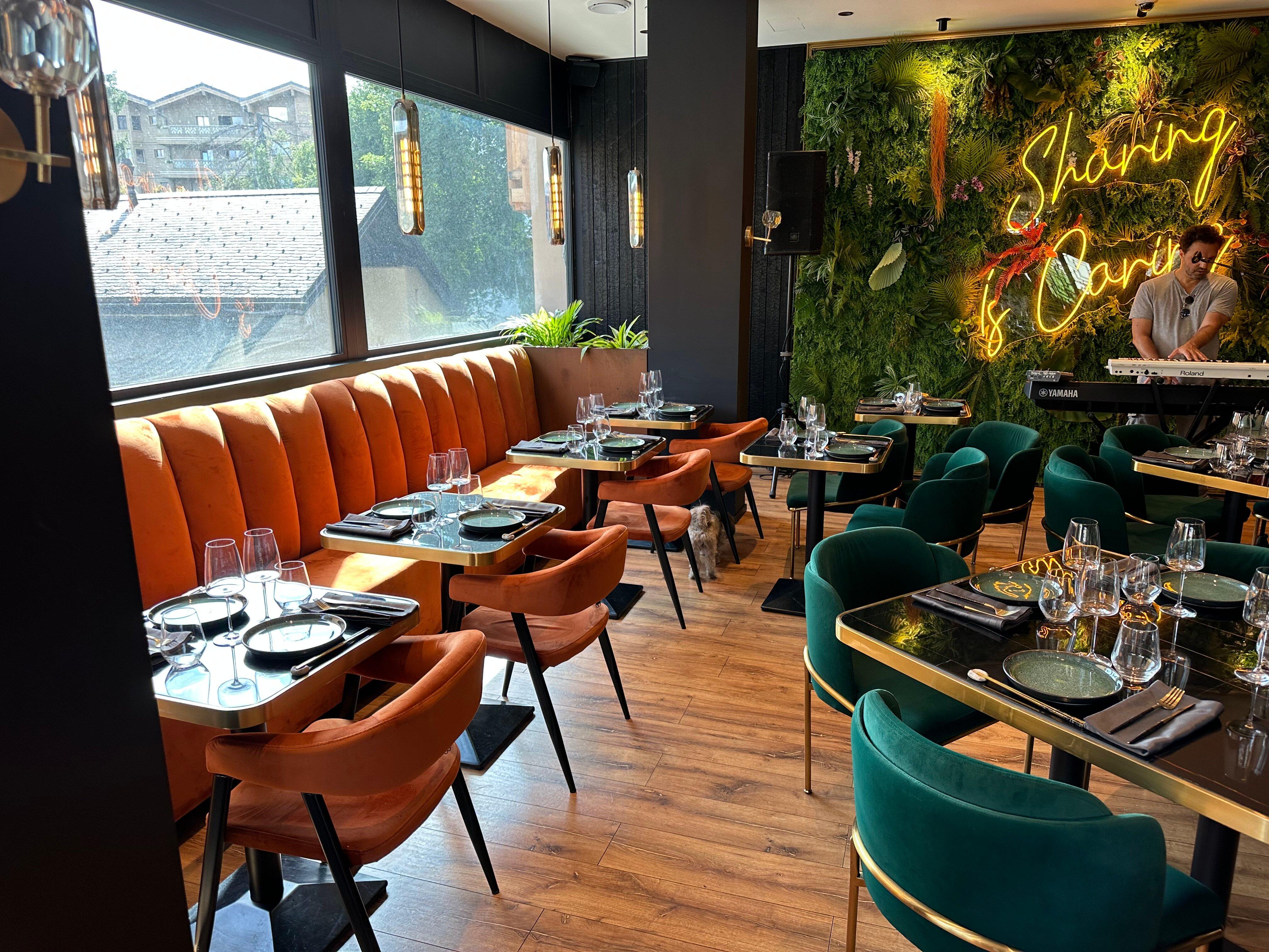 Yuki Lounge Bar & Restaurant