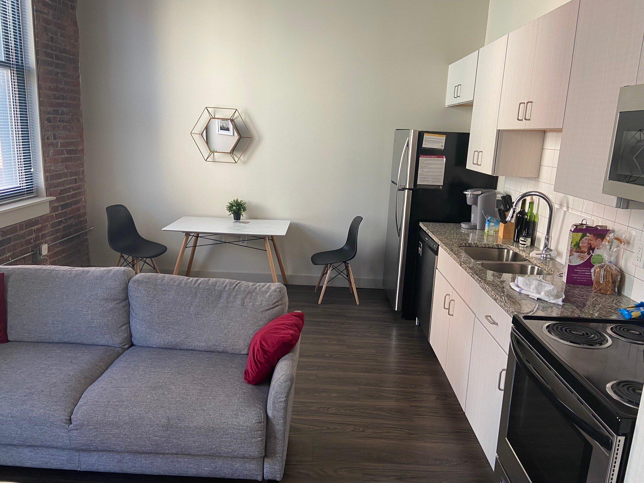 FRONTDESK 917 Locust St Apts Downtown St Louis